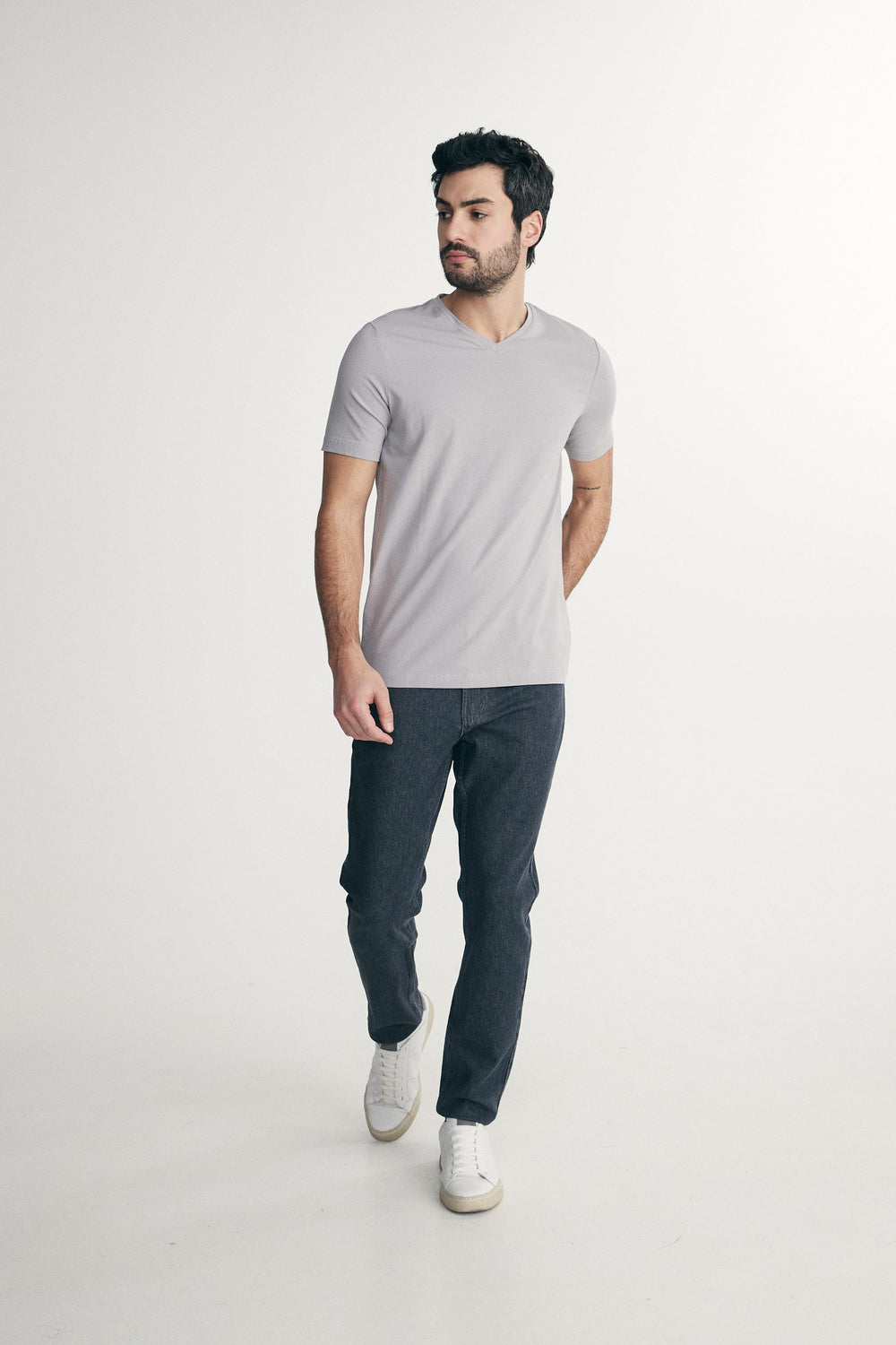 Basic V neck T-shirt