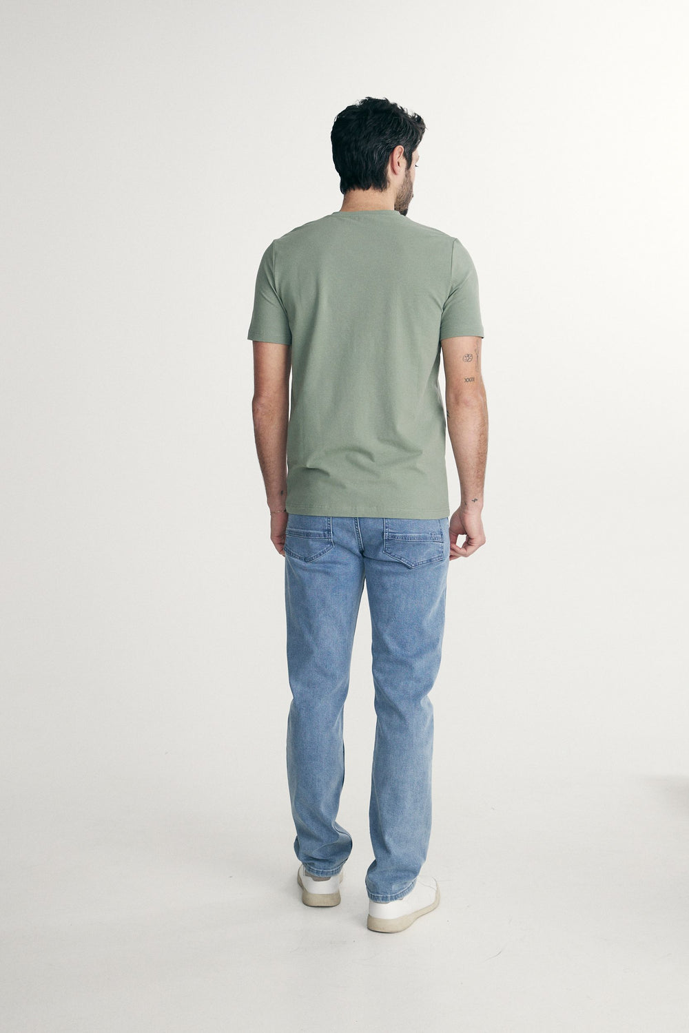 Basic V neck T-shirt