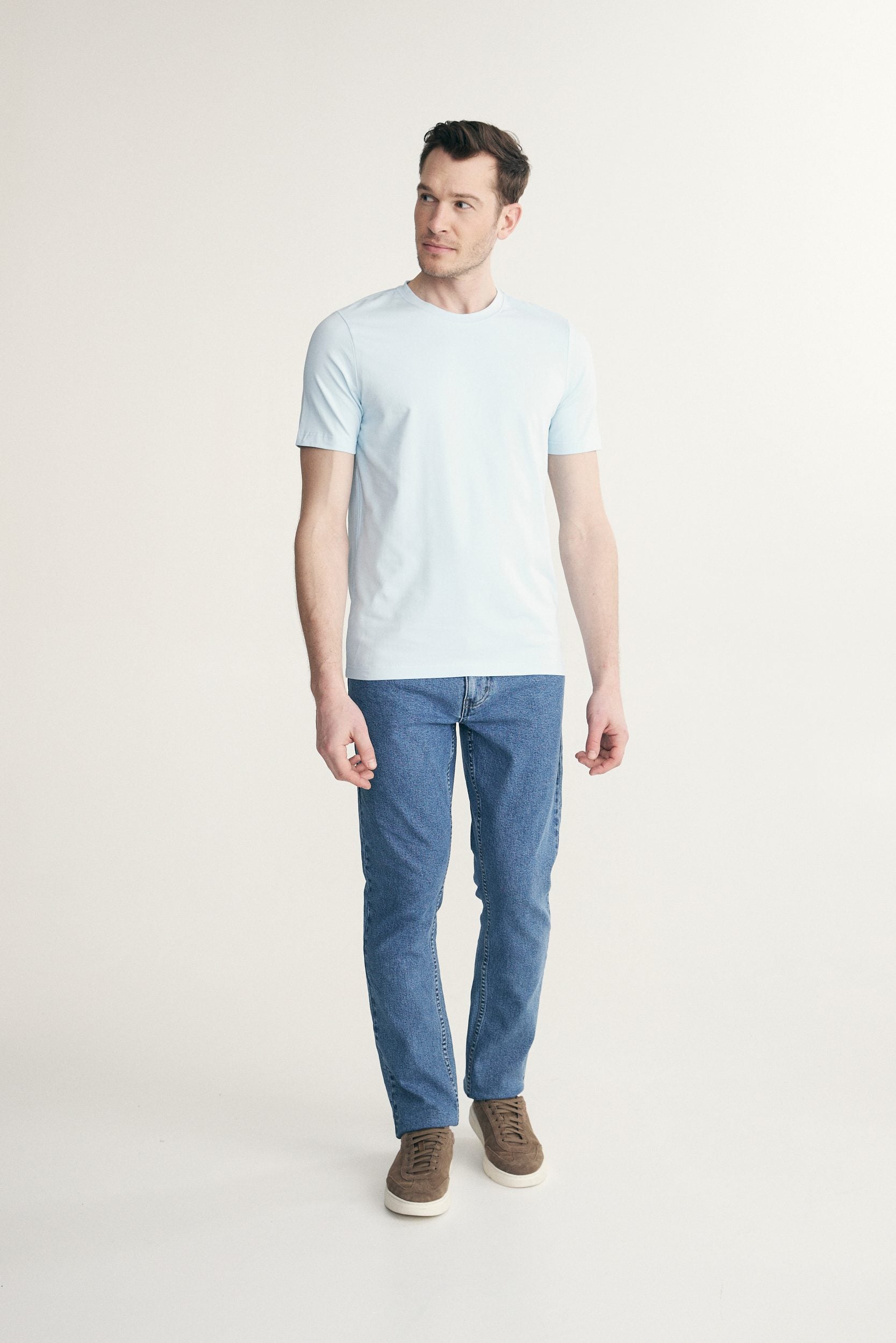 Basic crew neck T-shirt