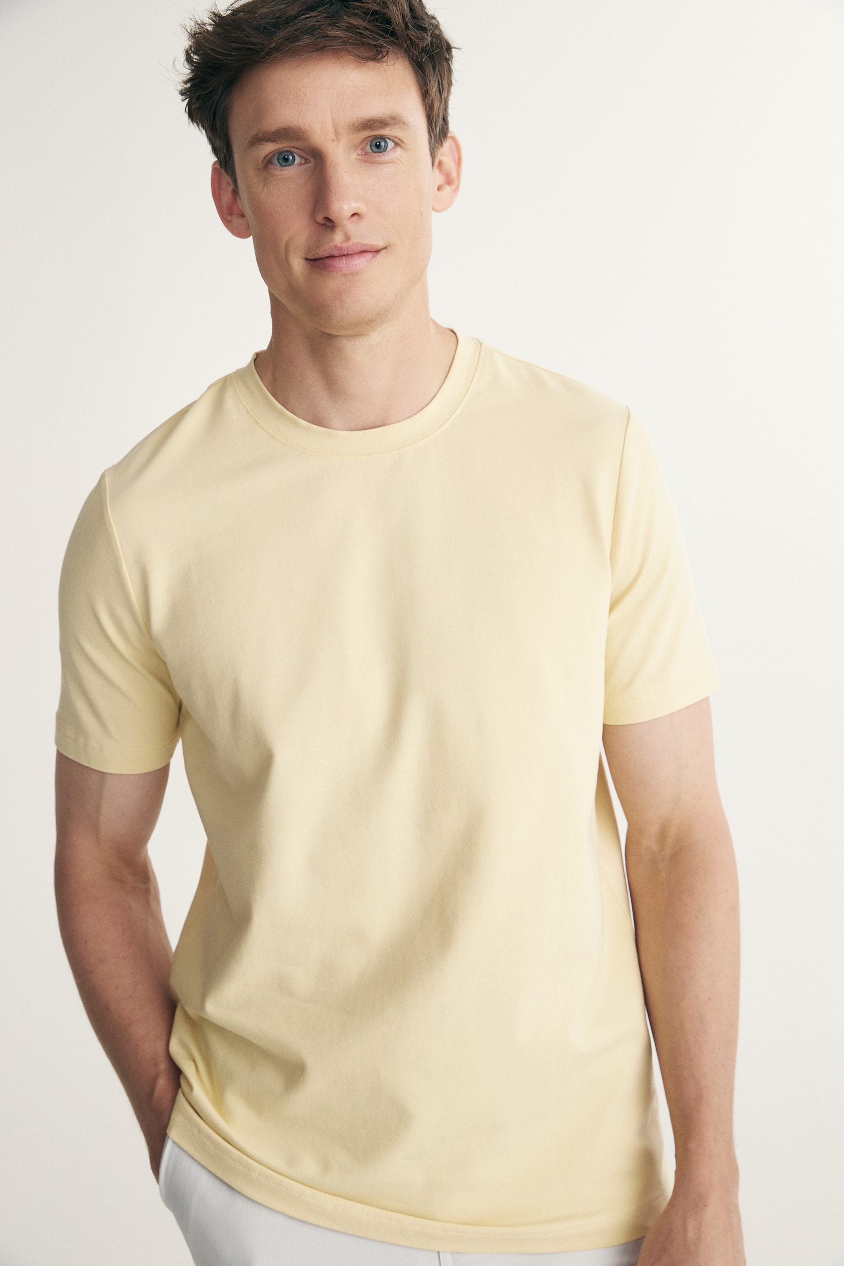 Basic crew neck T-shirt
