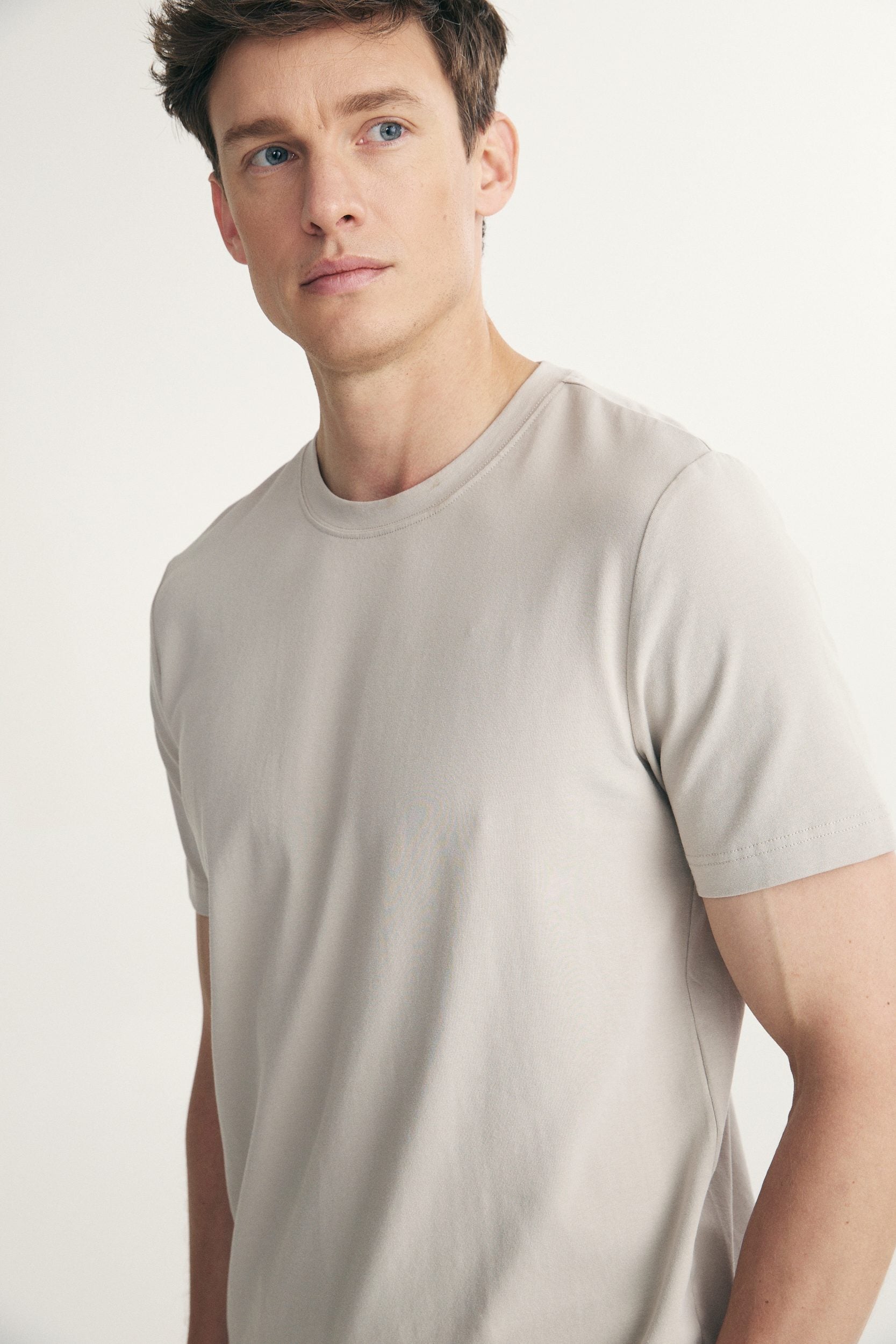 Basic crew neck T-shirt