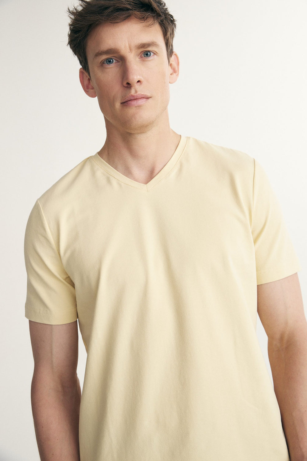 T-shirt essentiel col V
