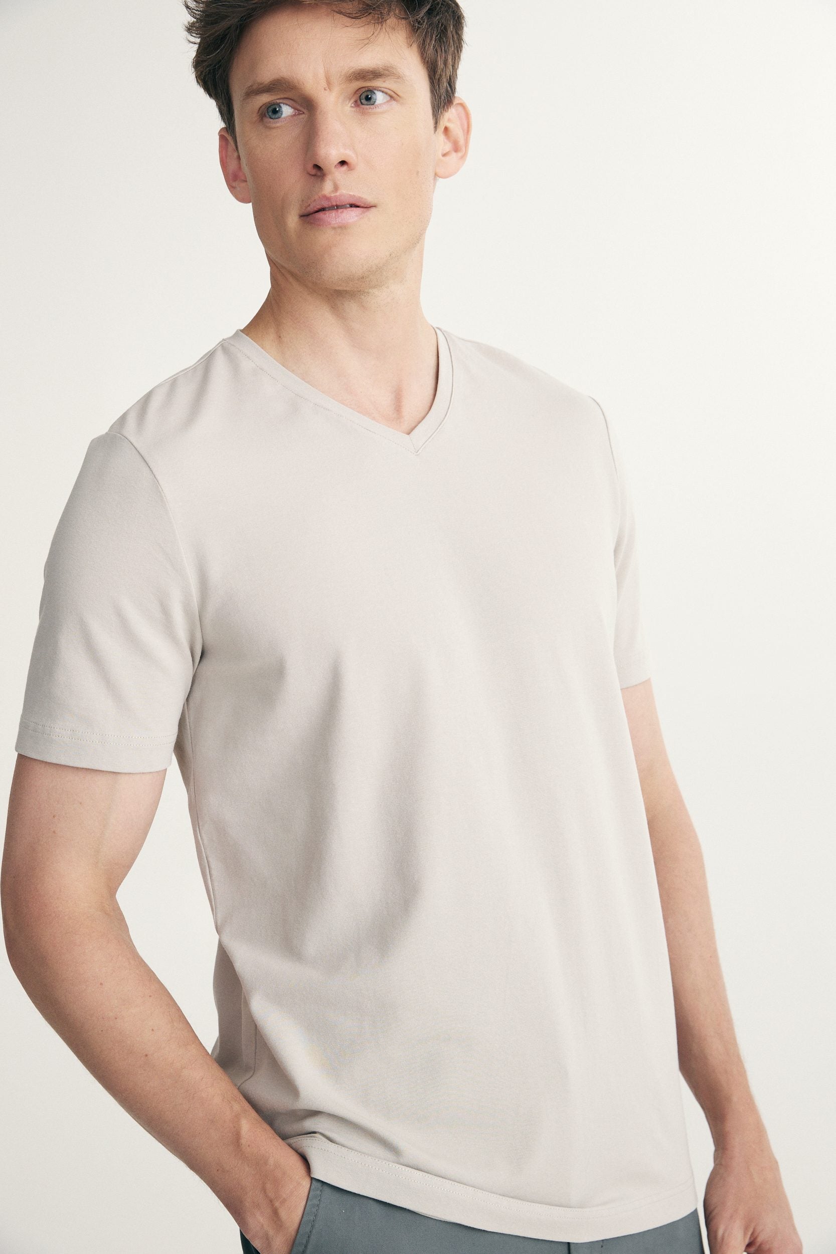 Basic V neck T-shirt