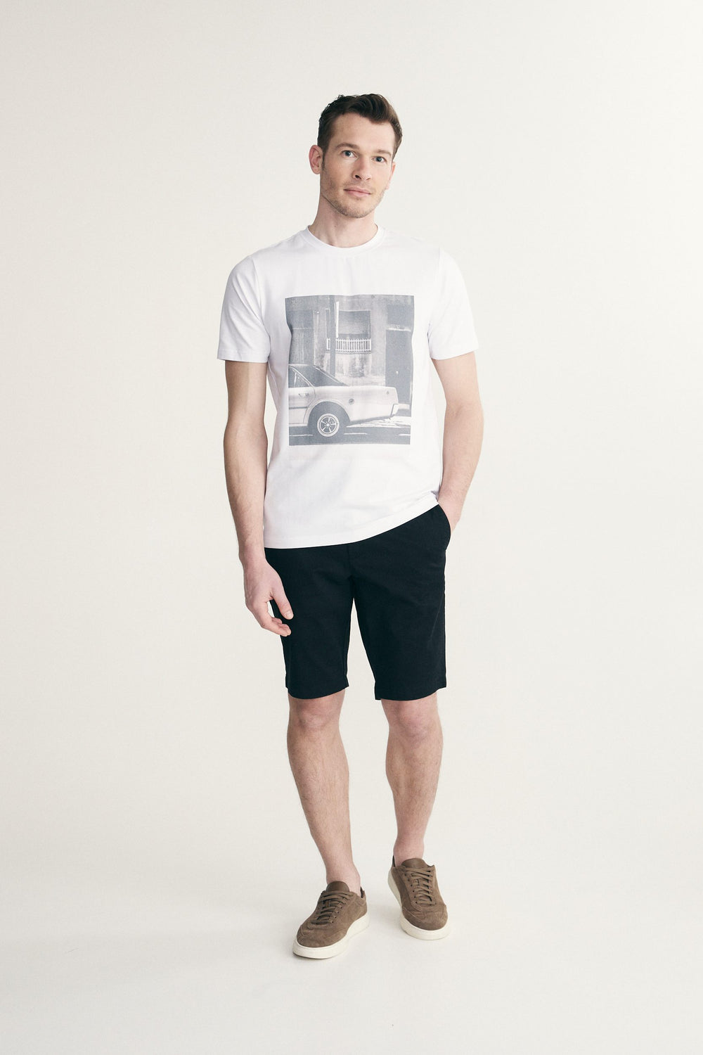 T-shirt graphique automobile