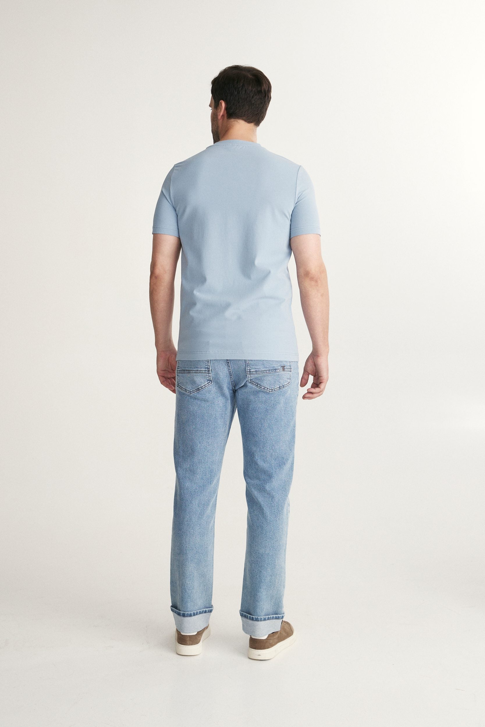 Basic crew neck T-shirt