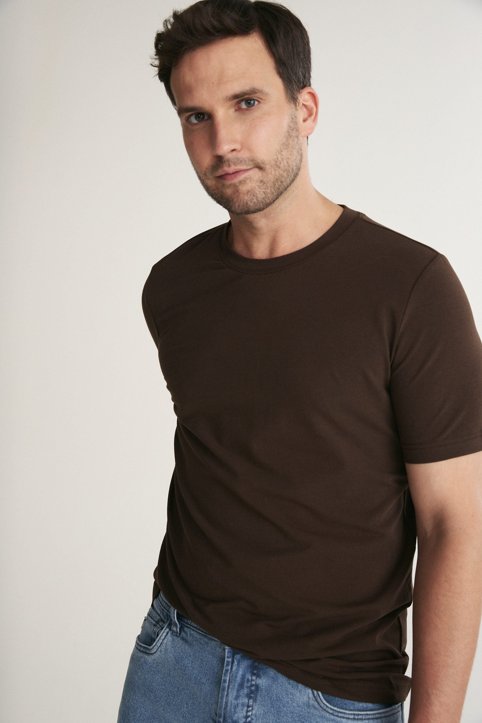 Basic crew neck T-shirt