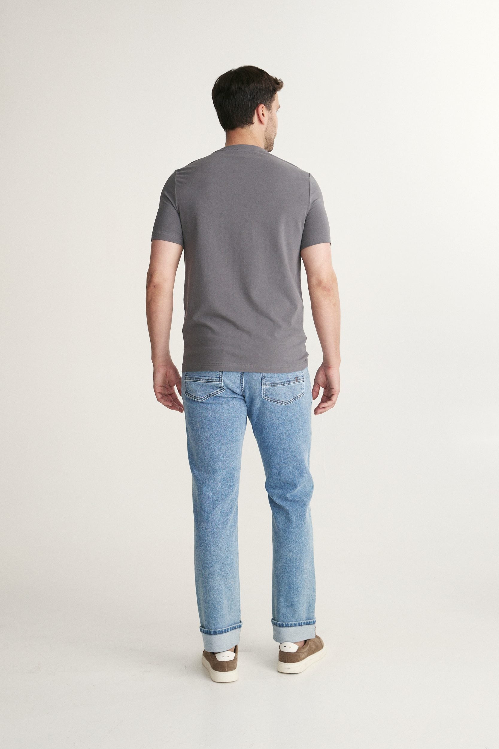 Basic crew neck T-shirt