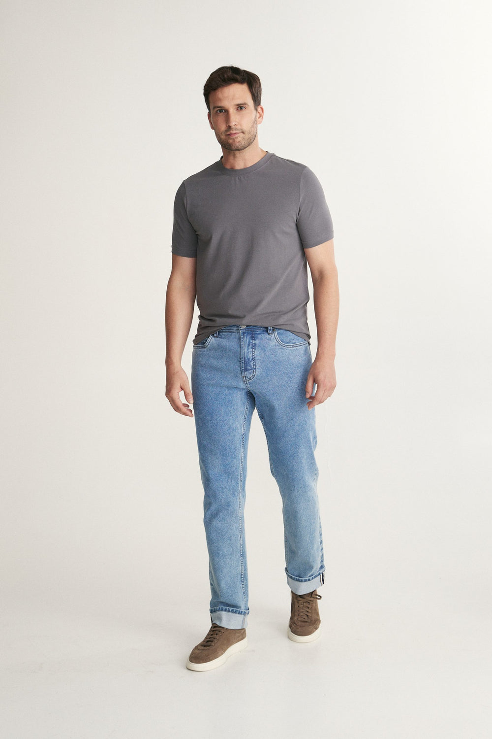 Basic crew neck T-shirt