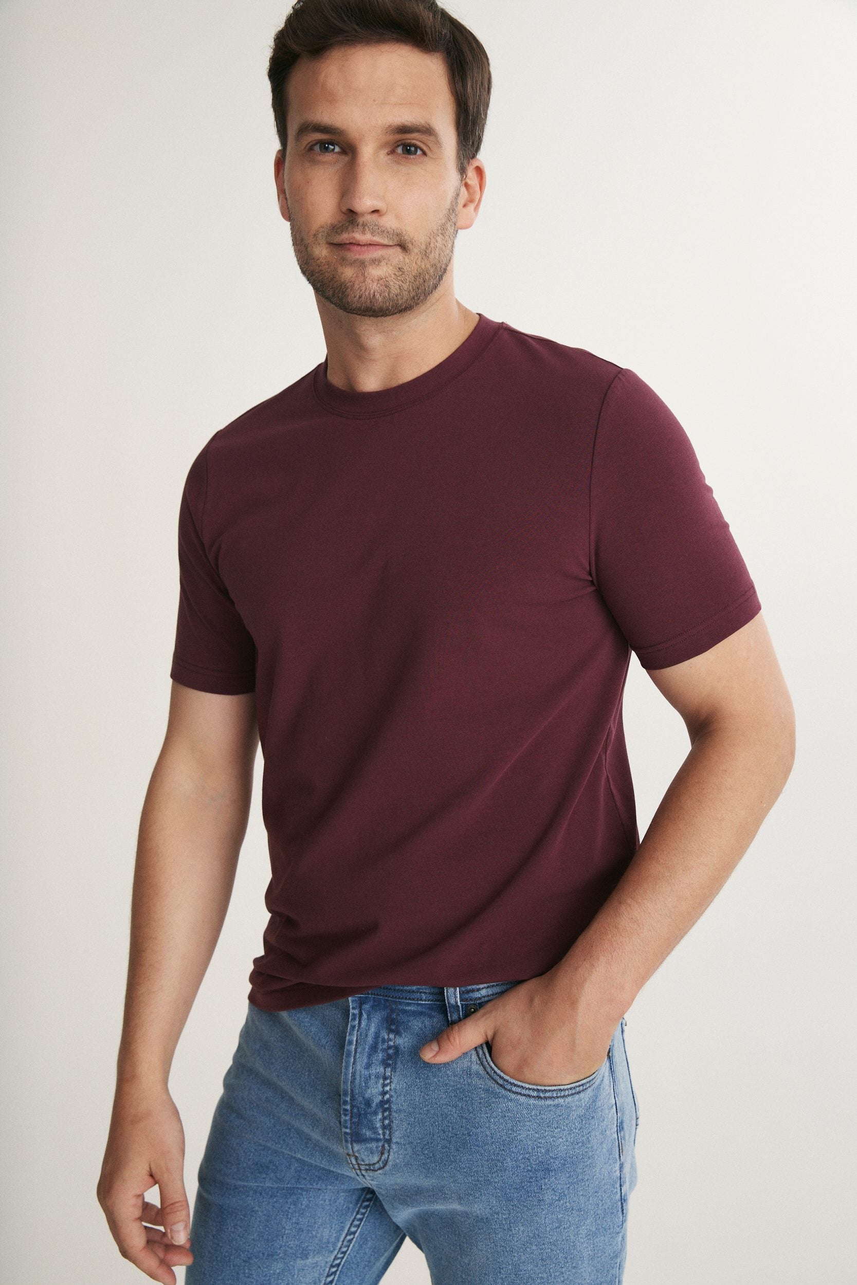 Basic crew neck T-shirt