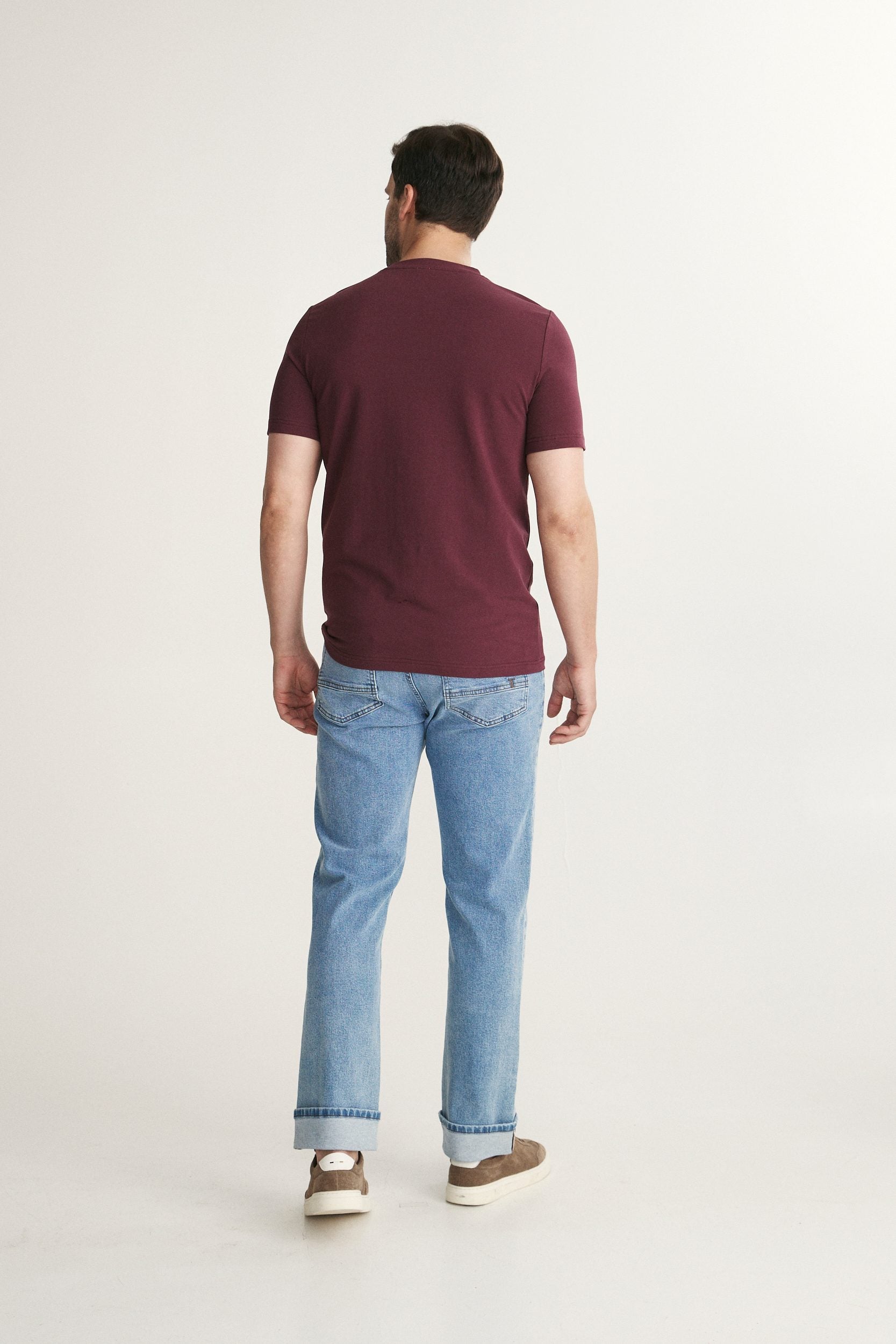 Basic crew neck T-shirt