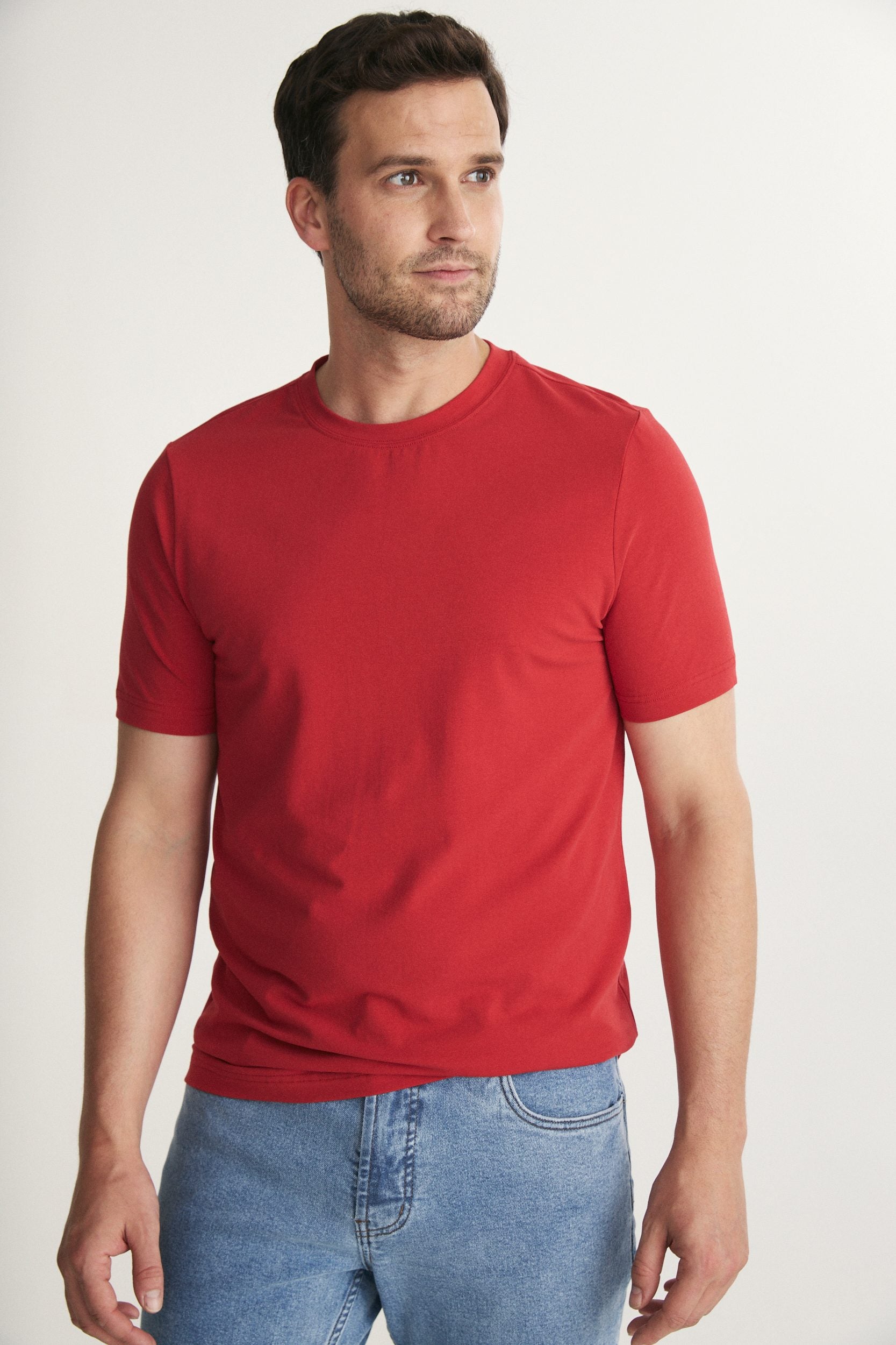 Basic crew neck T-shirt