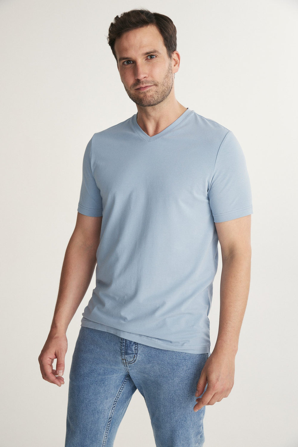 Basic V neck T-shirt