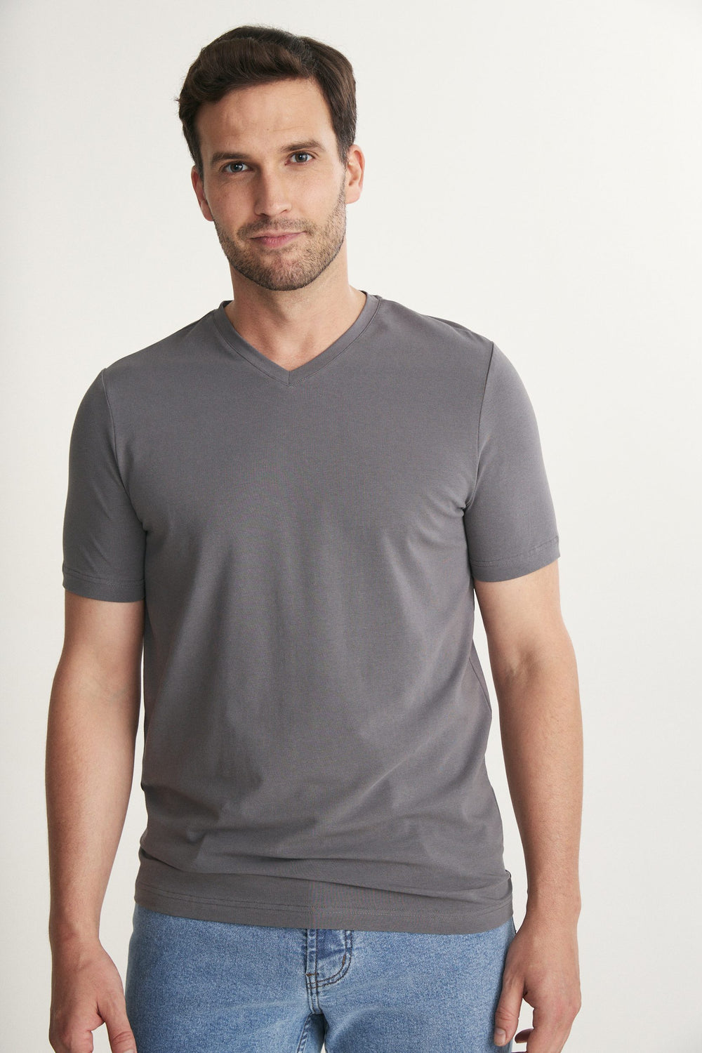 Basic V neck T-shirt