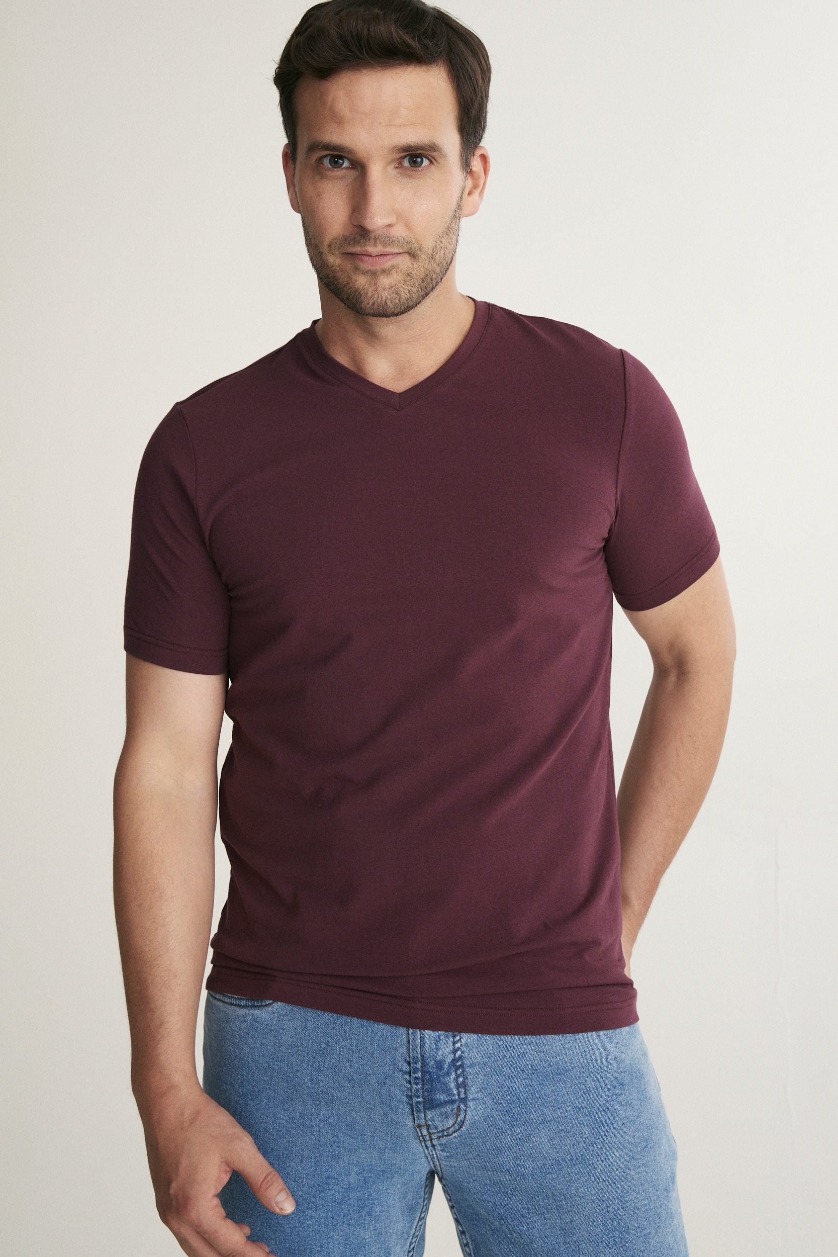 Basic V neck T-shirt