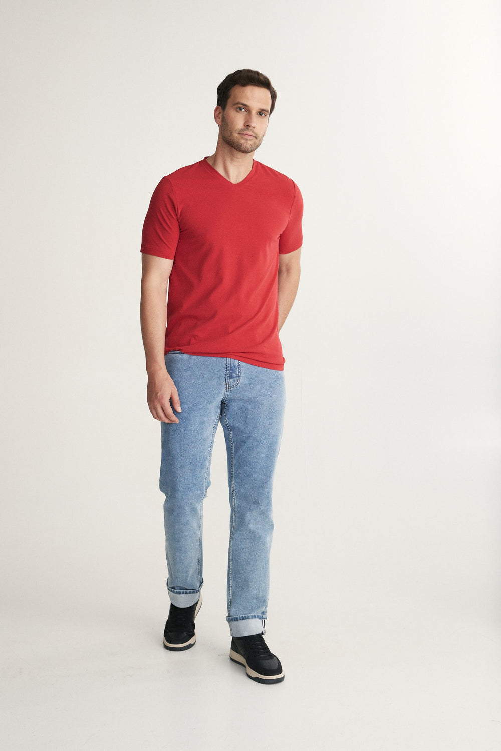 Basic V neck T-shirt