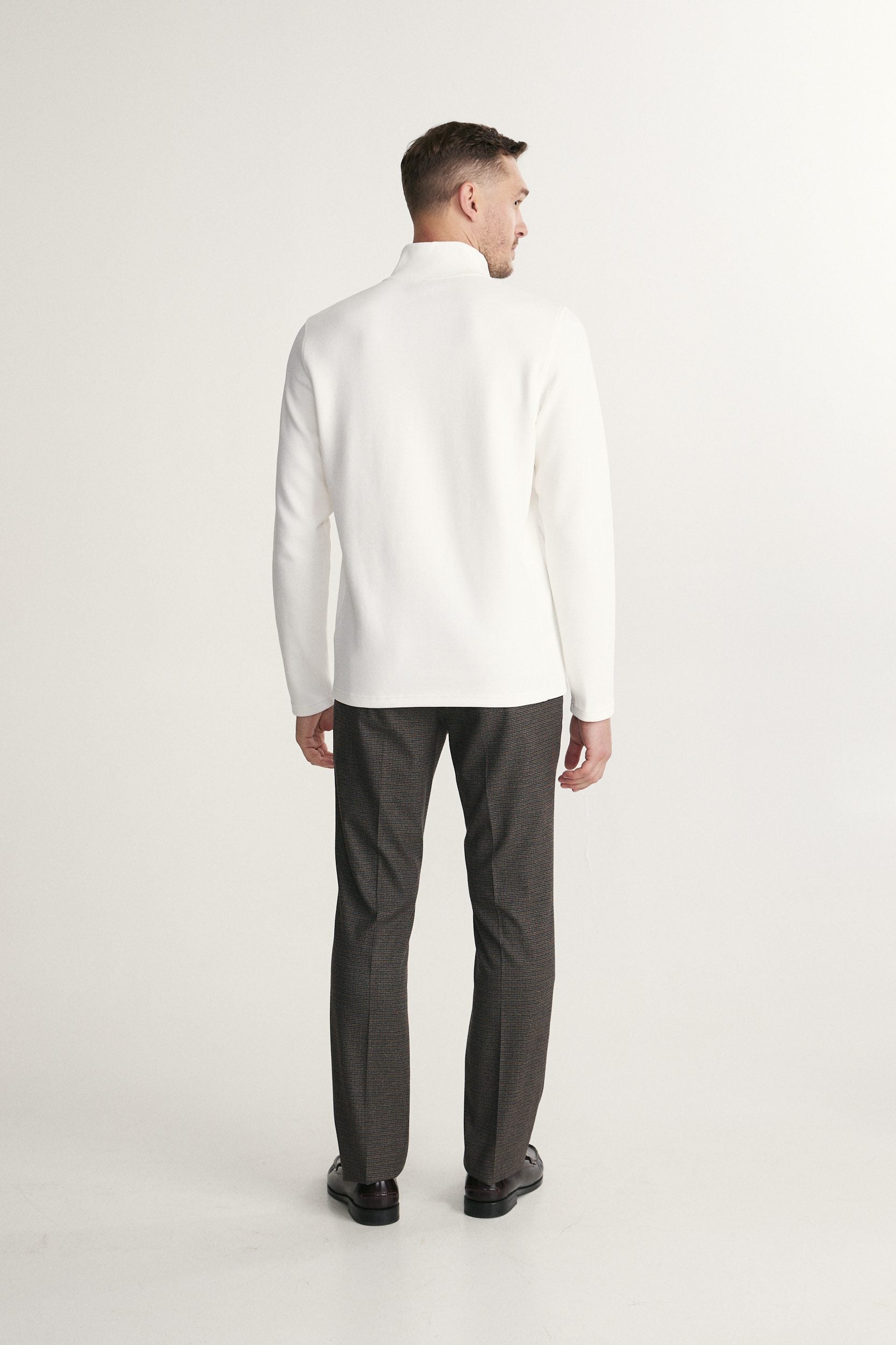T-shirt texturé col montant à zip avec faux suède