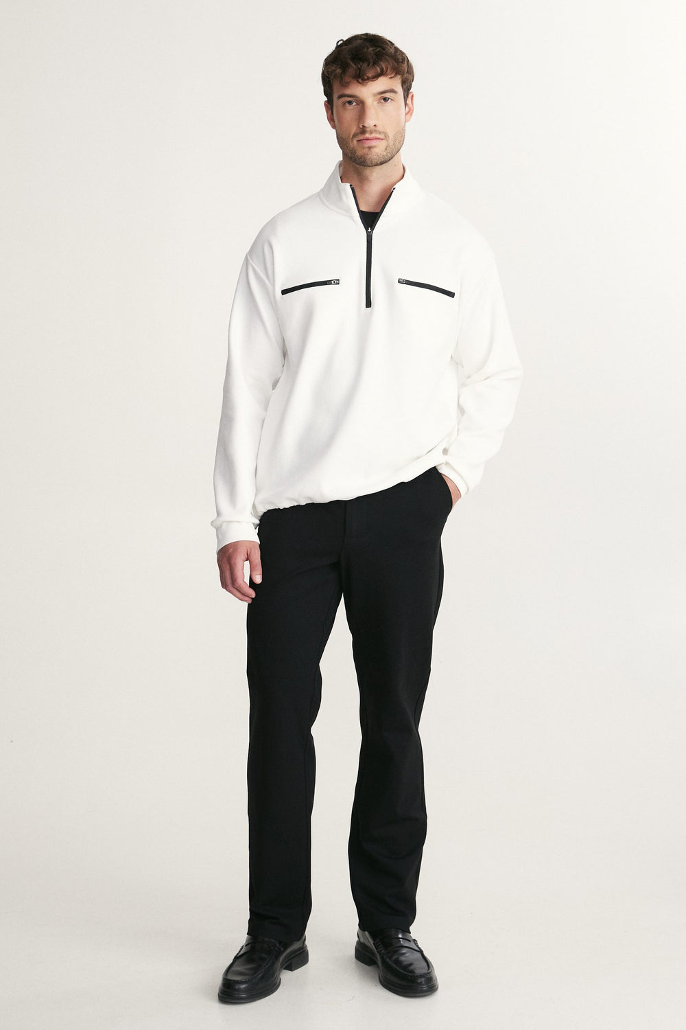 Sweat-shirt à épaules tombantes et demi-zip