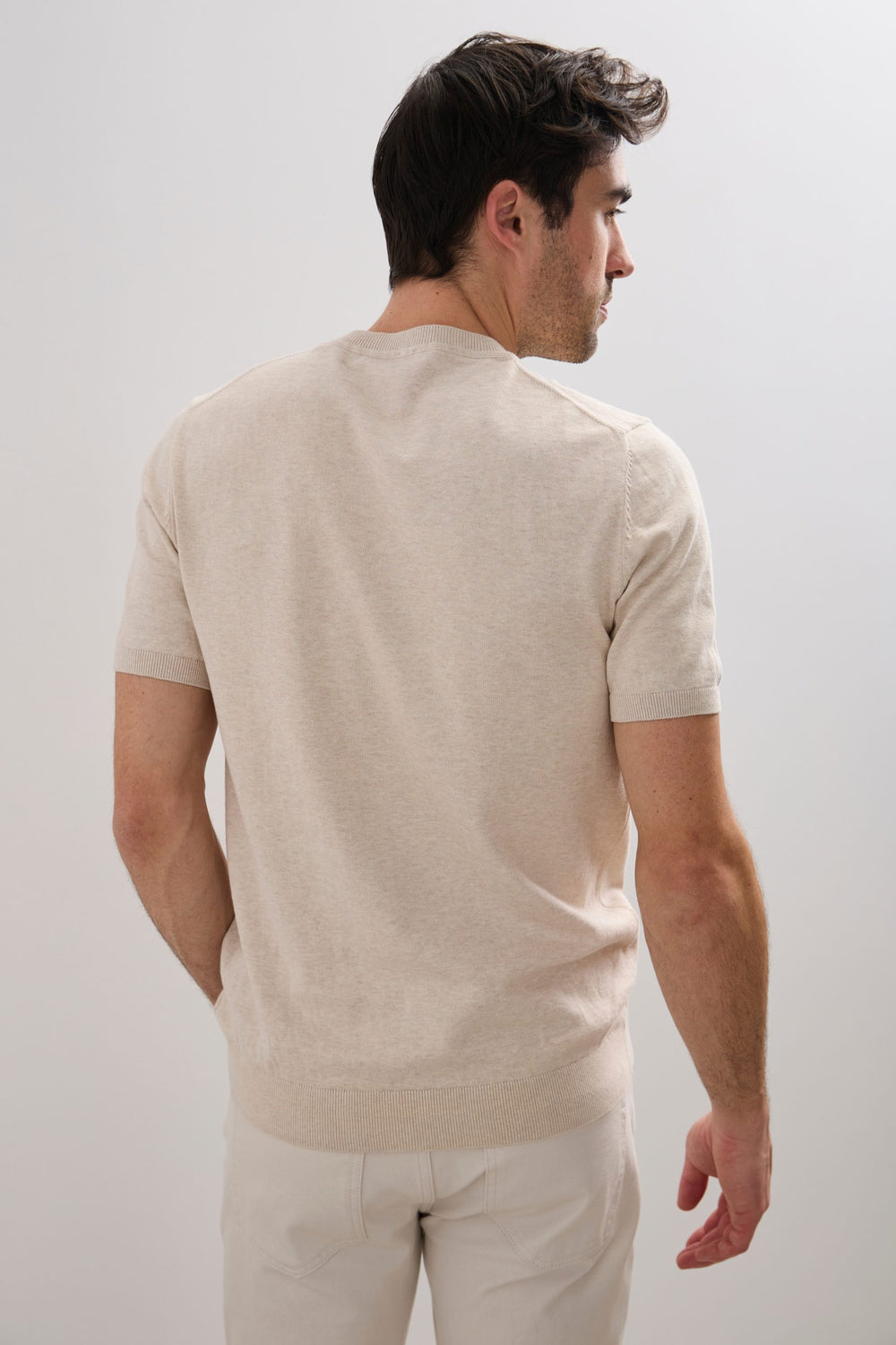 Pull tricot à manches courtes