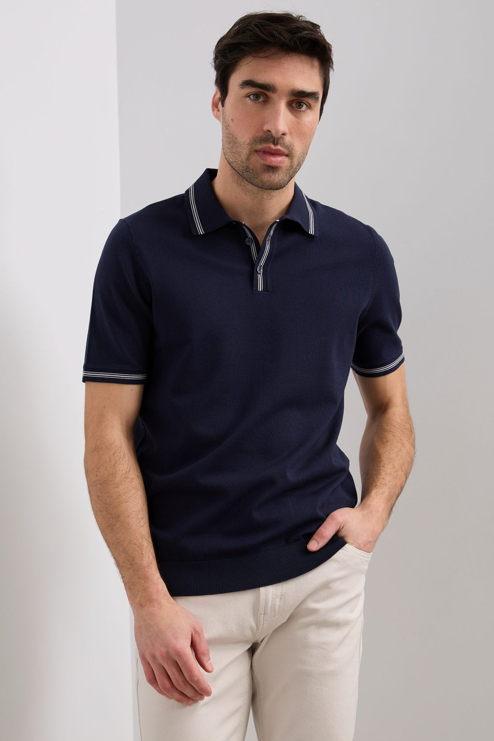 Polo tricot détails contrastés