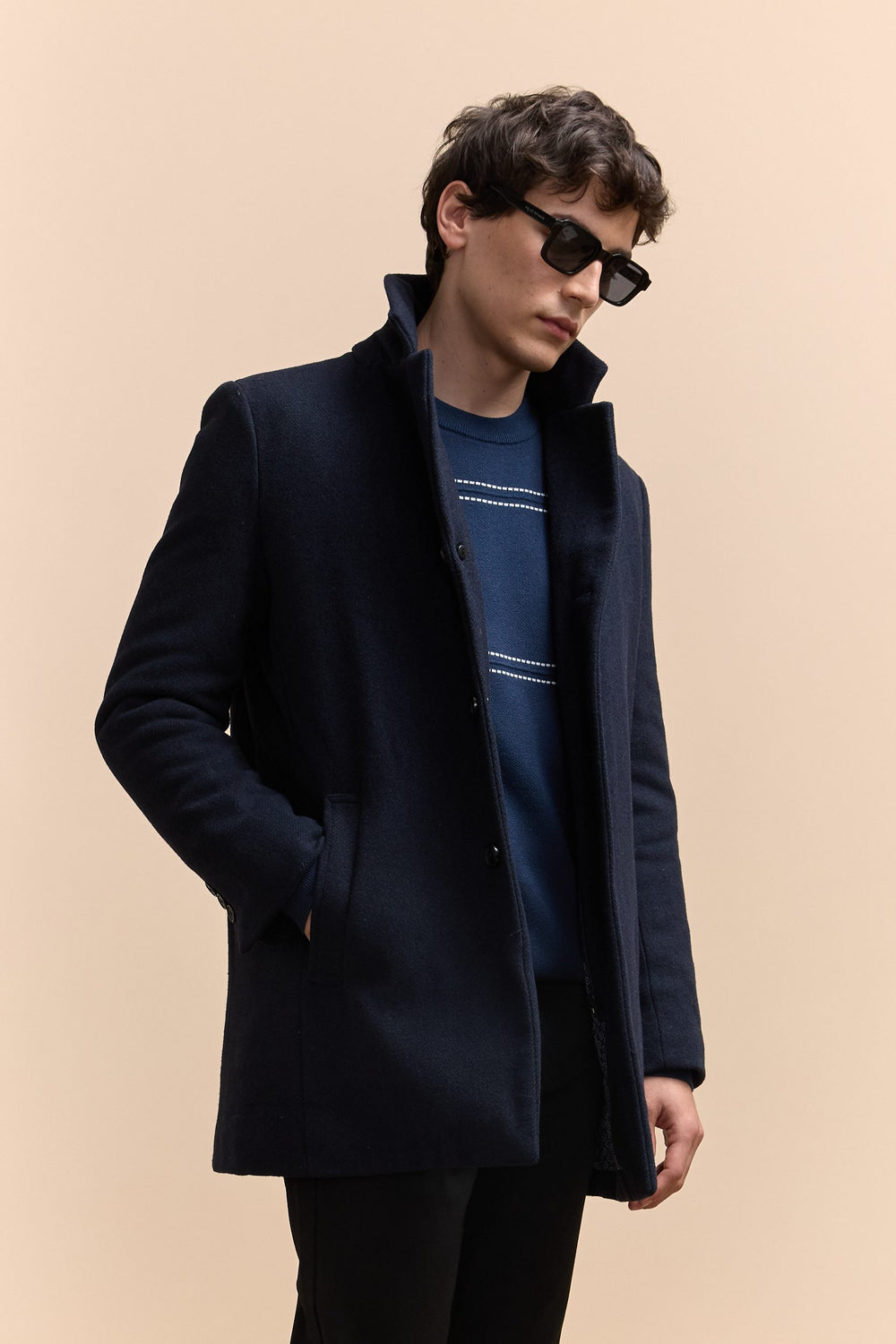 Pull col rond motif graphique