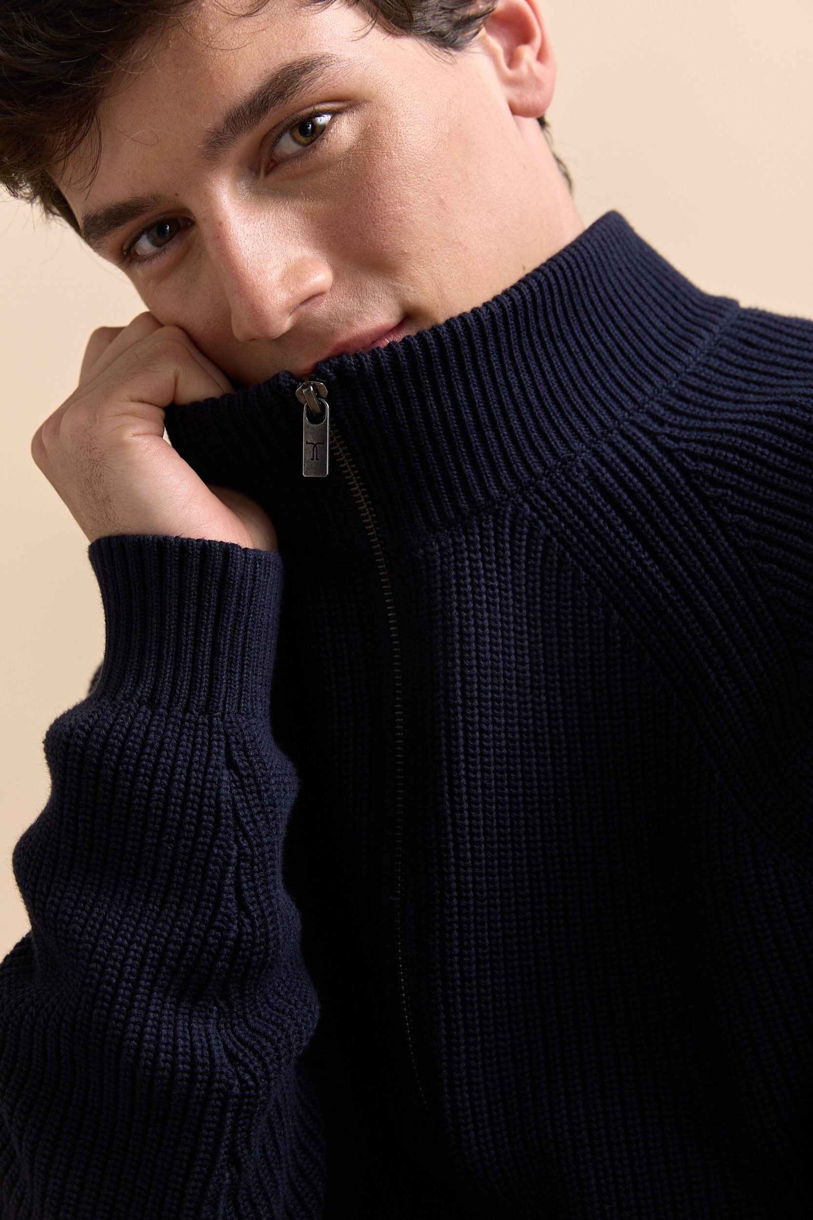 Pull col montant à zip