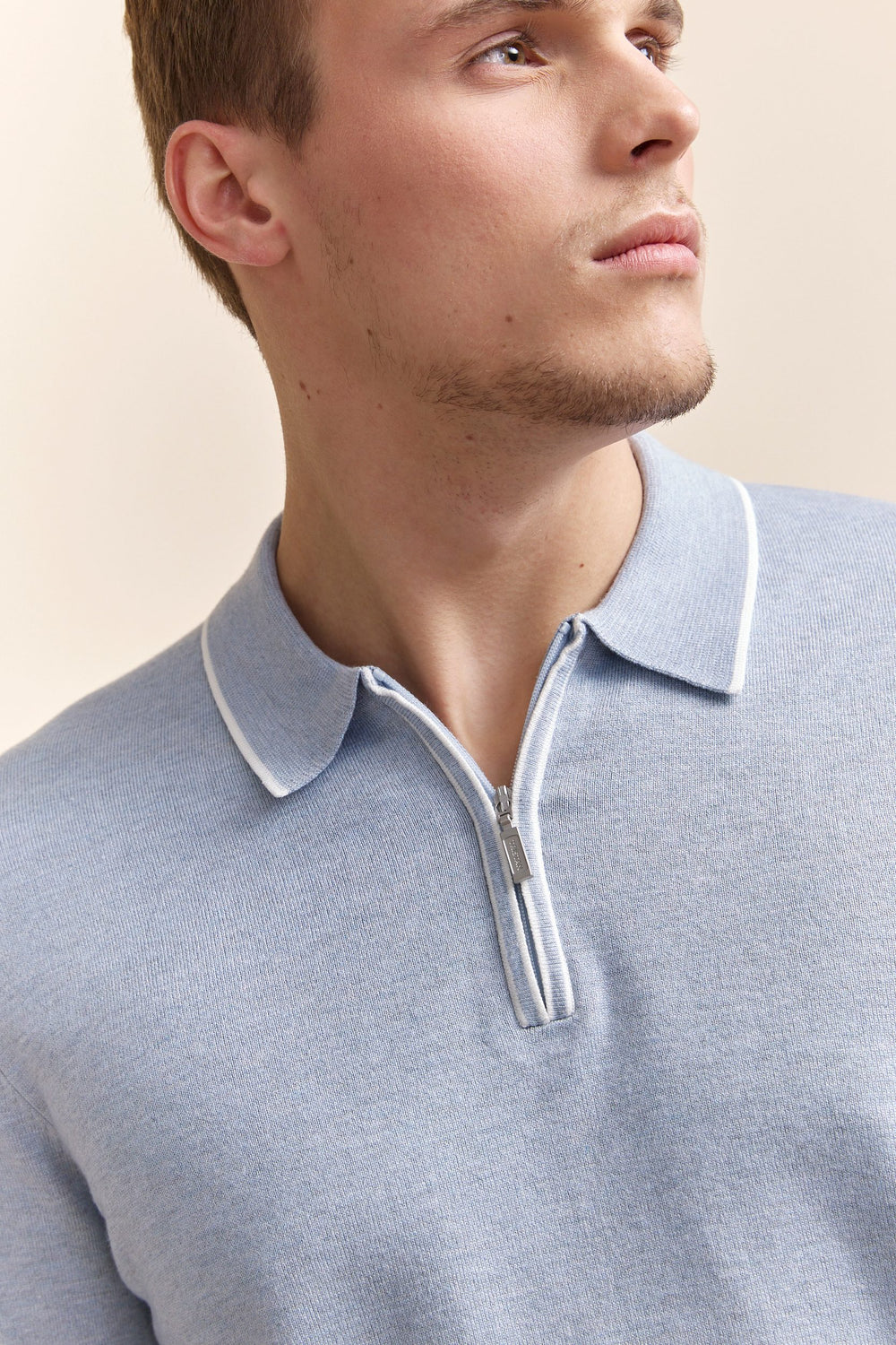 Polo en maille détails contrastants