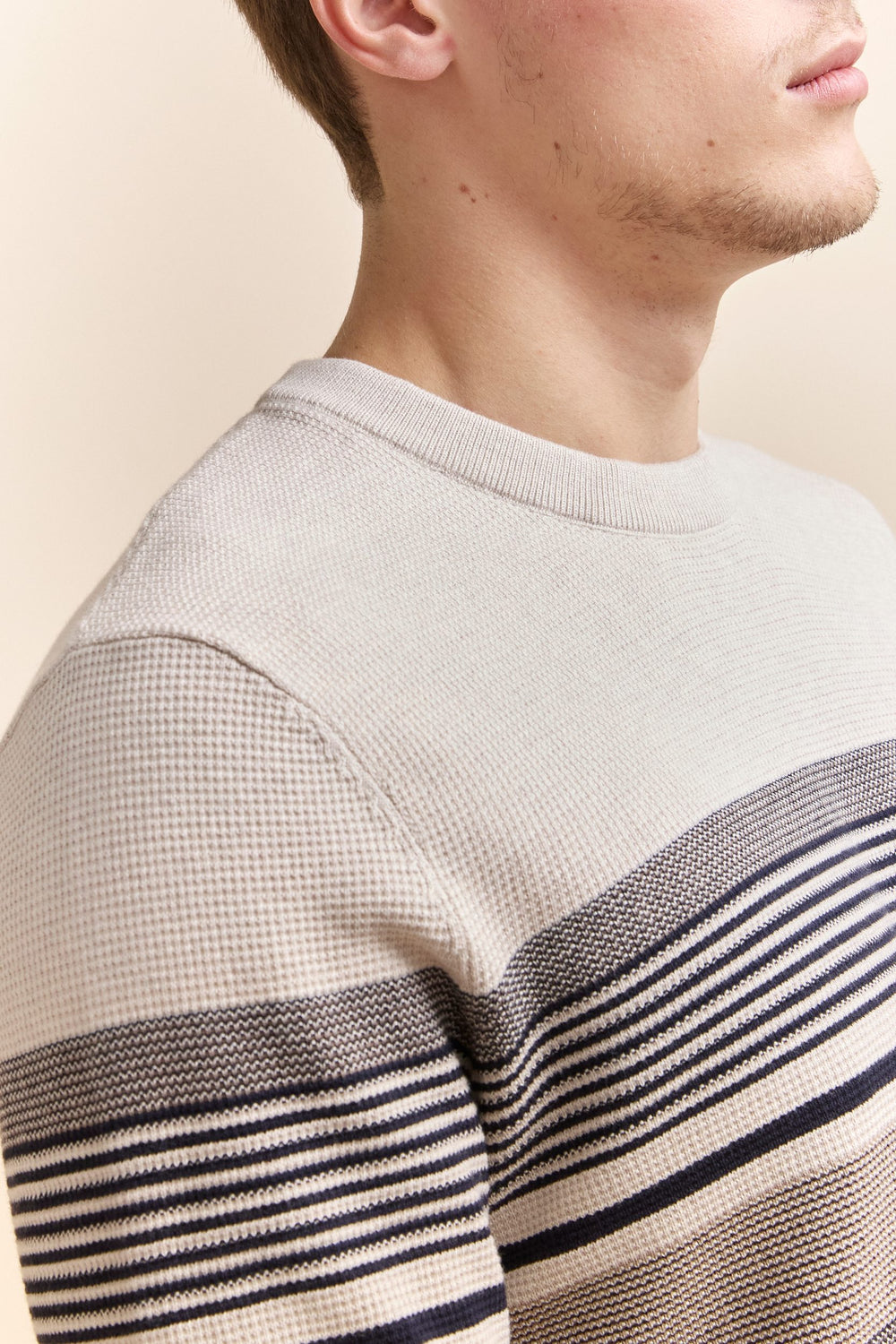 Pull texturé rayures multi tons