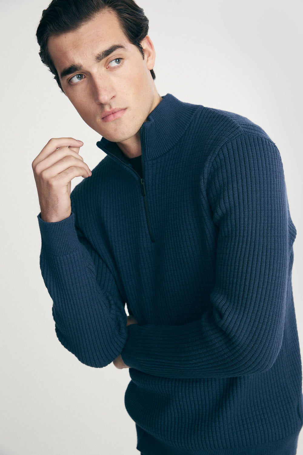 Chandail col montant avec zip