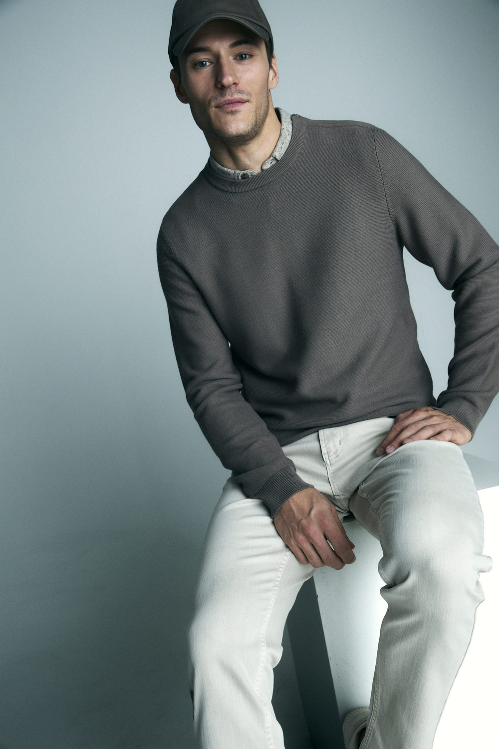 Sweater with shoulder zipper