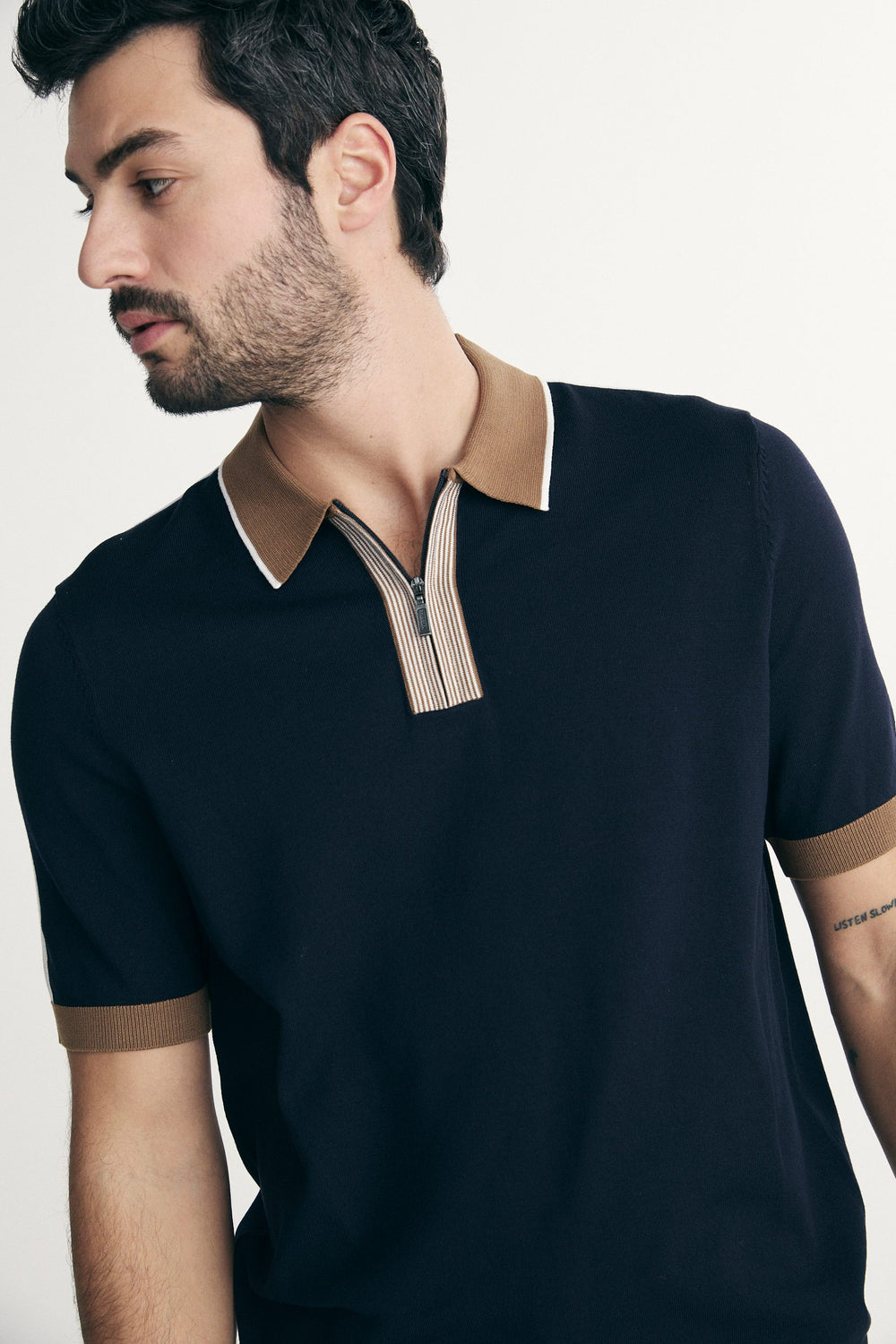 Color blocking knitted polo