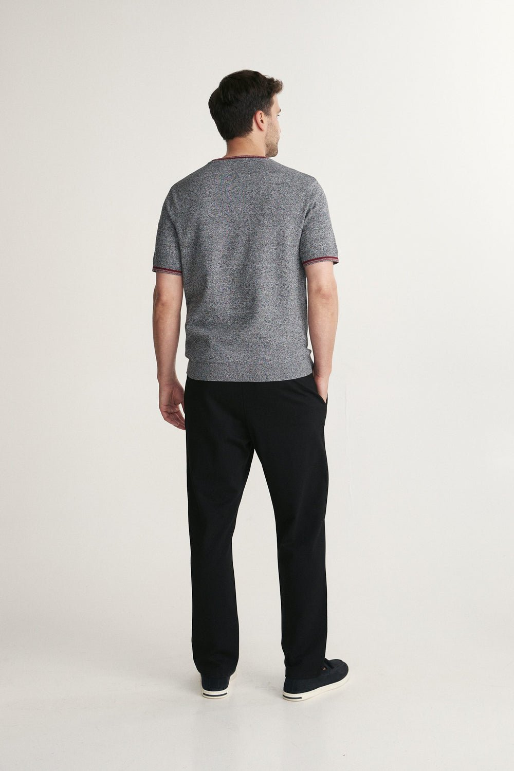 Short Sleeve Sweater with Contrast Details