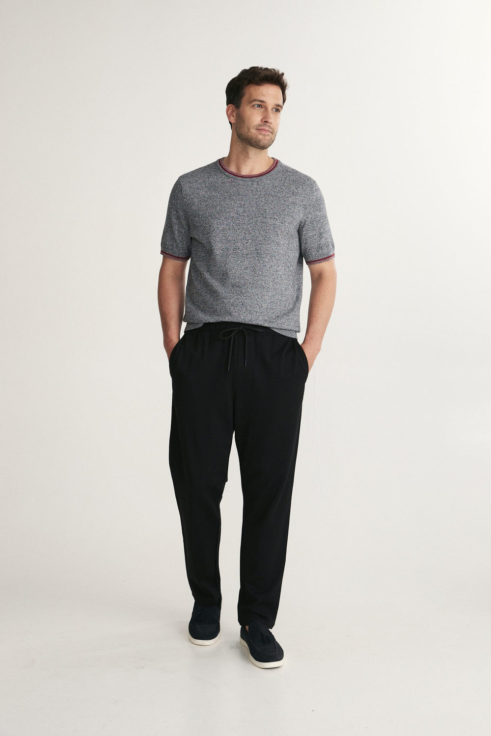 Short Sleeve Sweater with Contrast Details