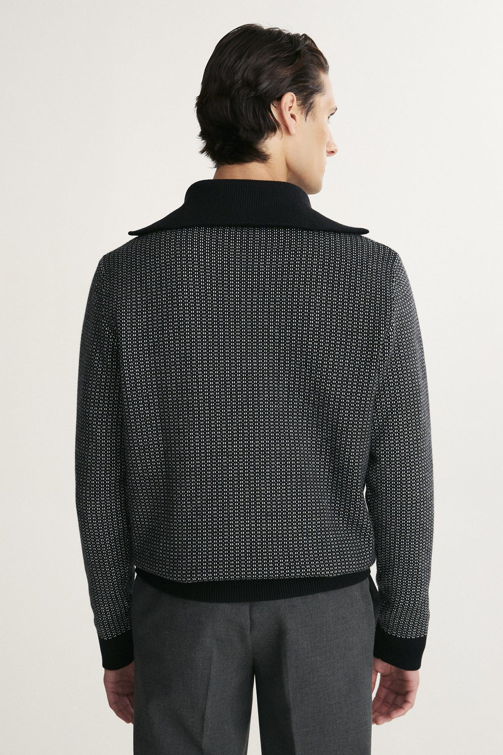Chandail jacquard col montant avec zip
