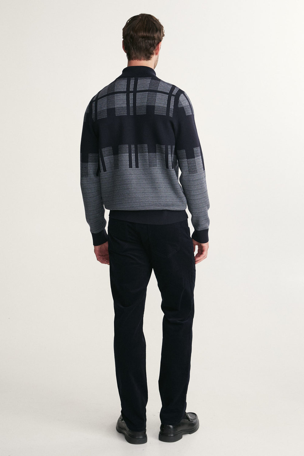 Pull col roulé jacquard à carreaux