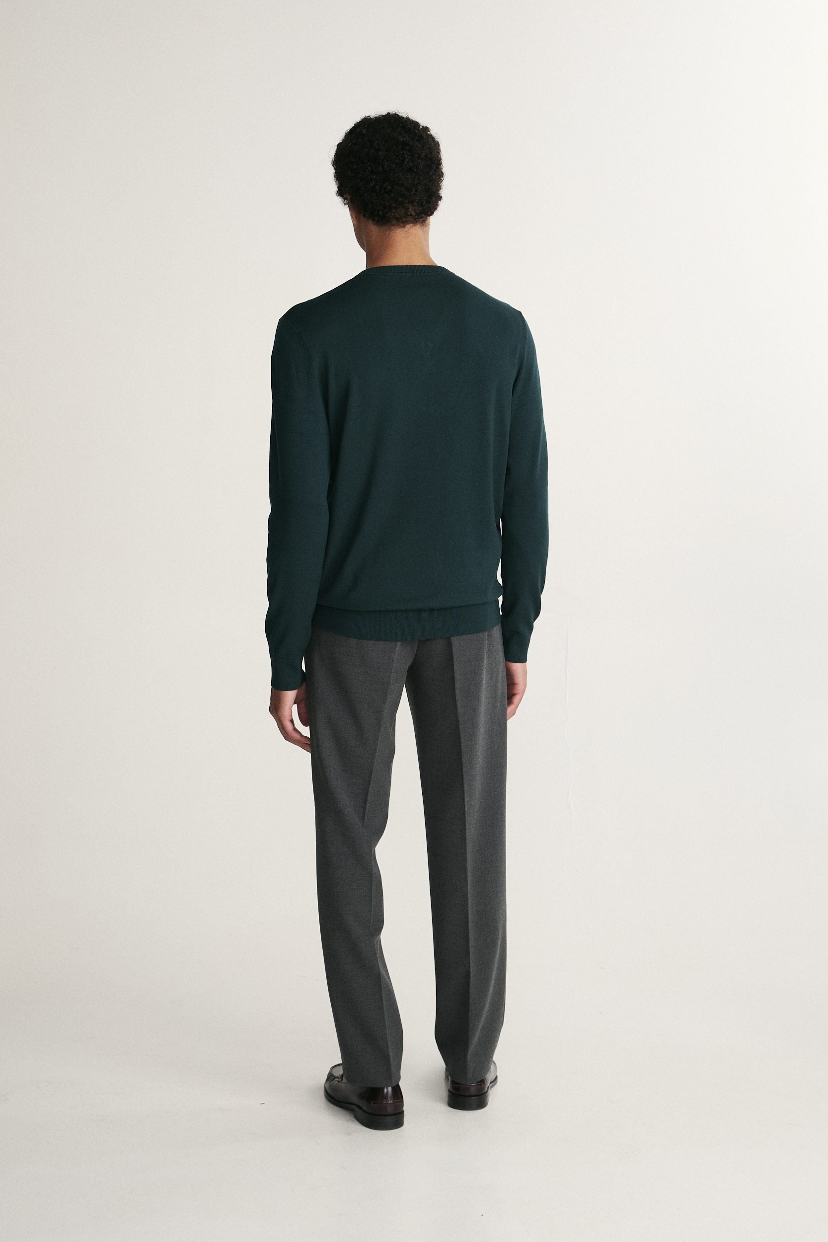 Long sleeve V-neck