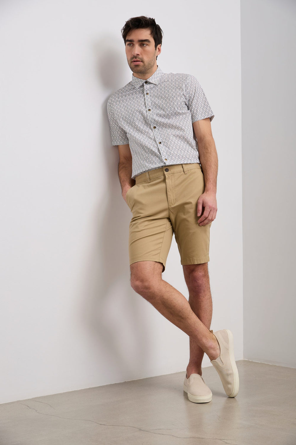 Short Chino