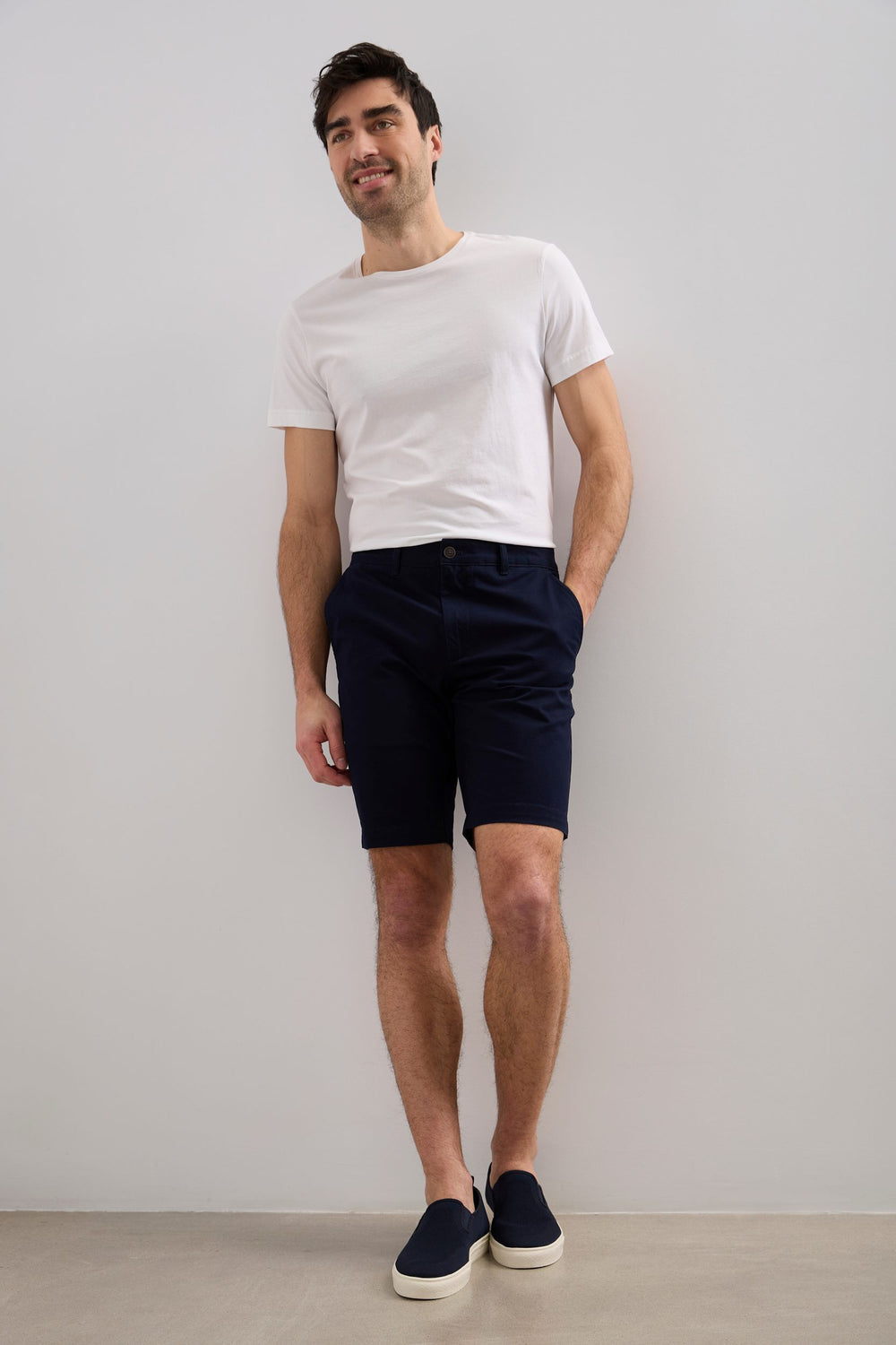 Short Chino