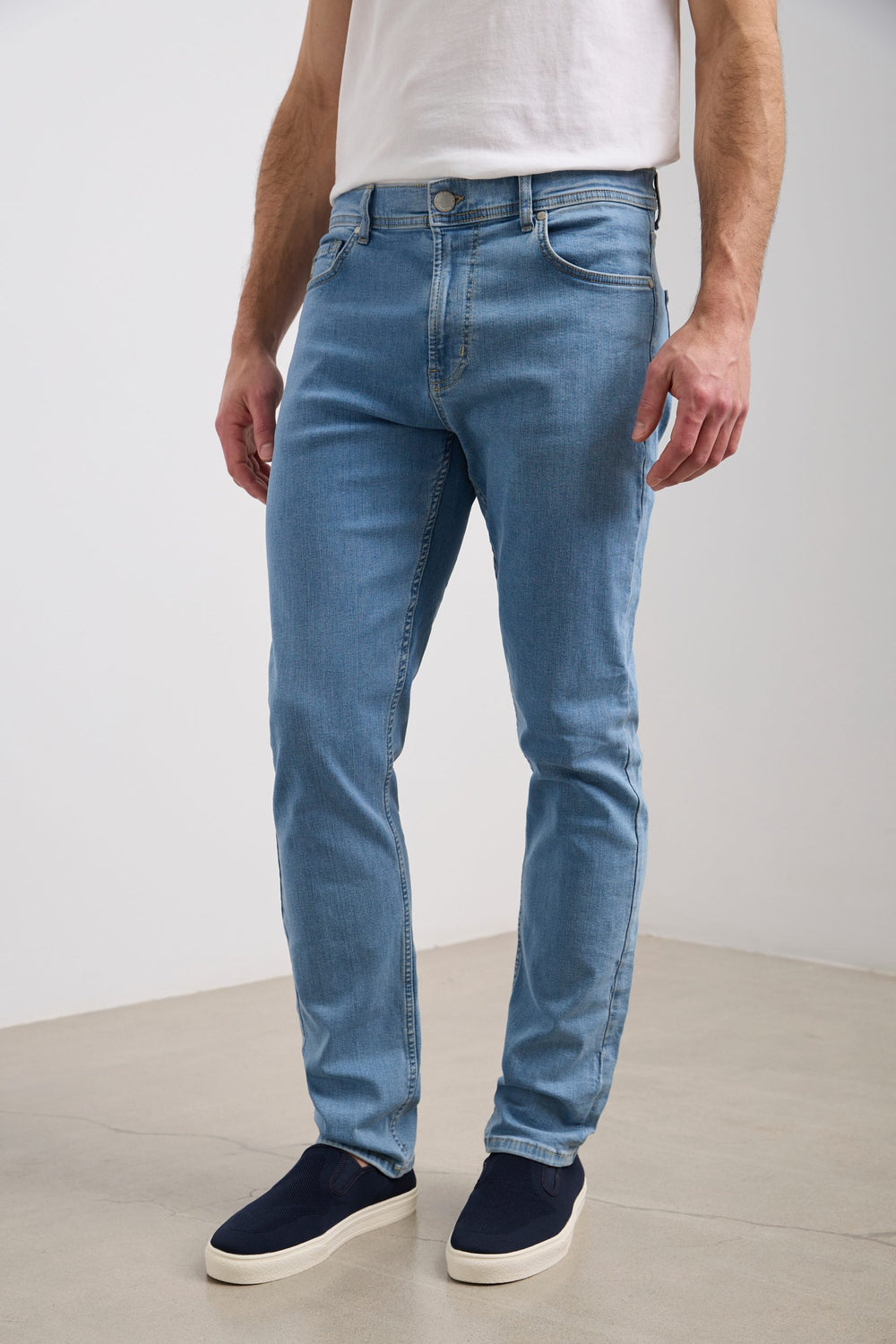 Slim fit five pocket jeans