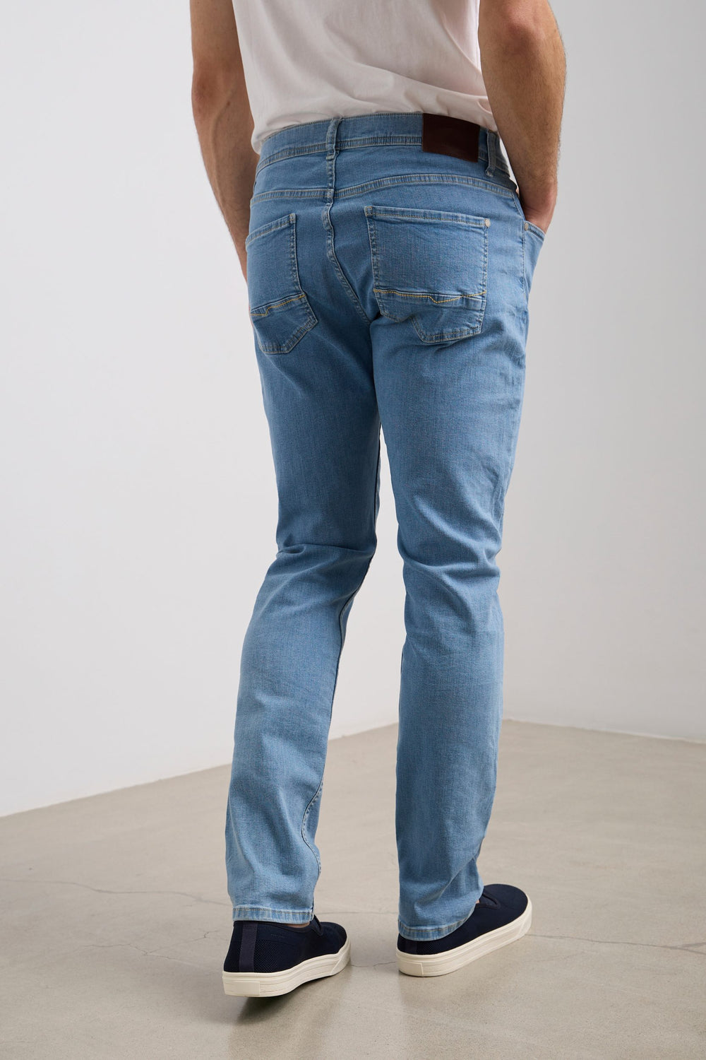 Slim fit five pocket jeans