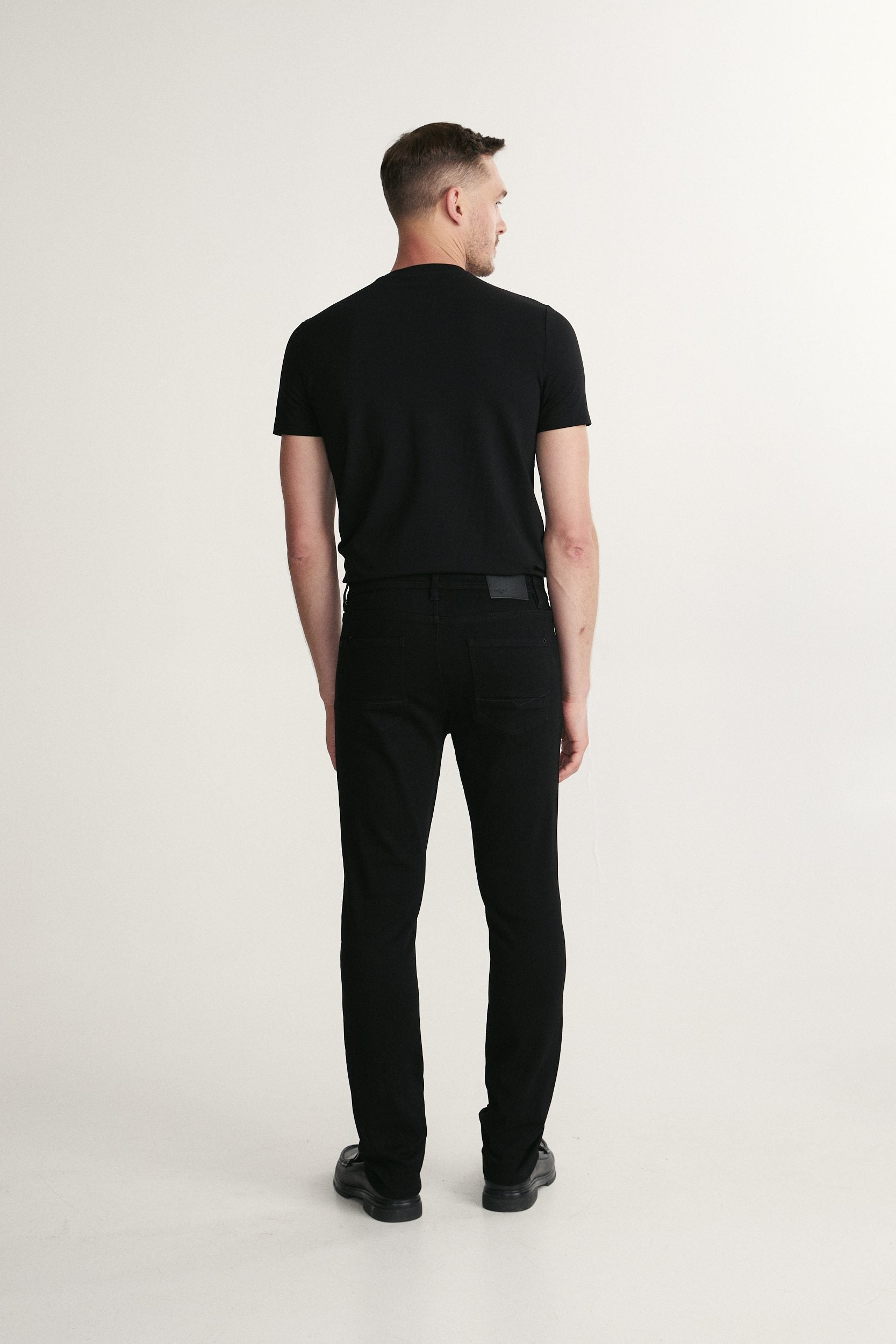 Five pockets slim jean