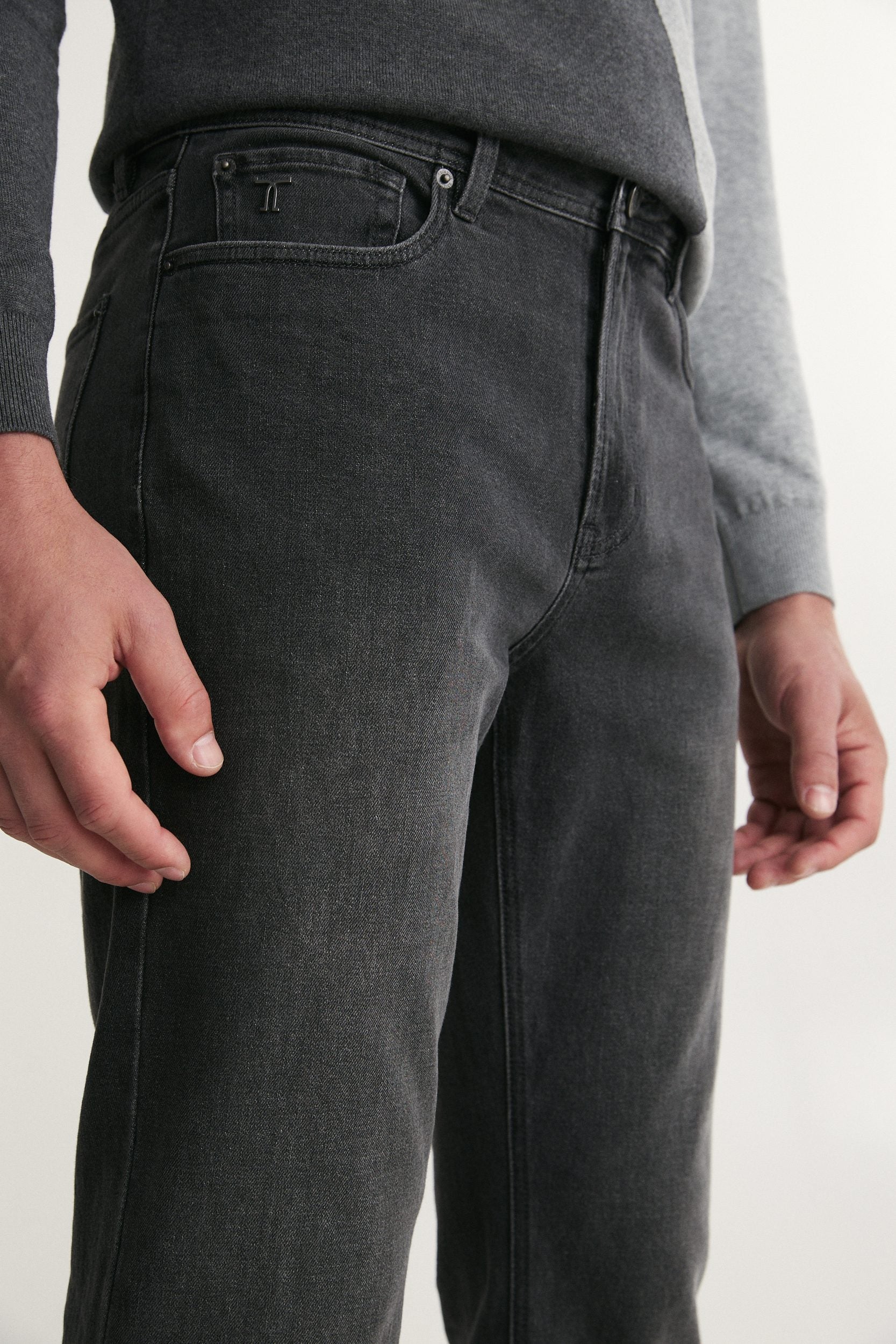 Five pockets Straight jeans