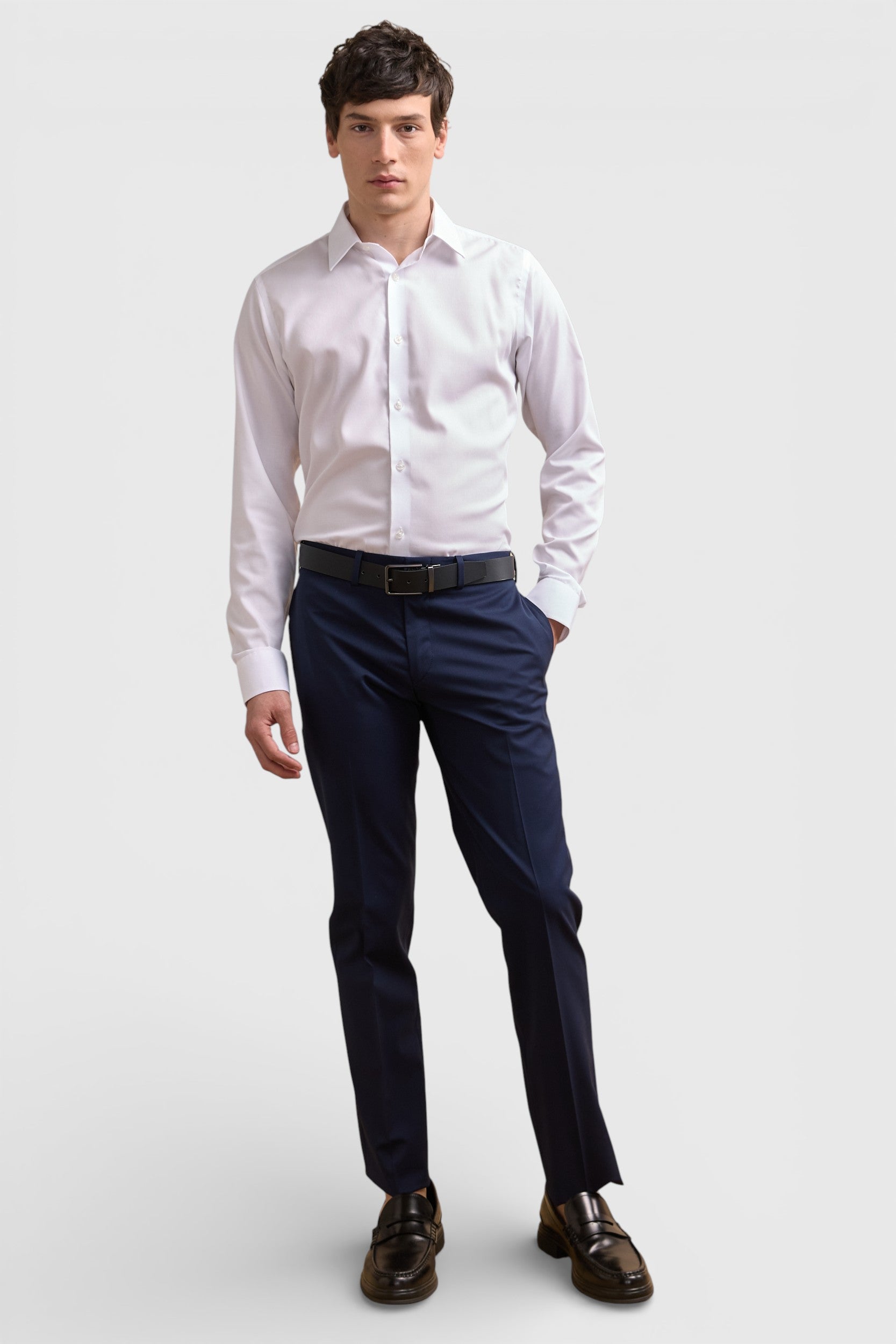 Pantalon étroit essentiel