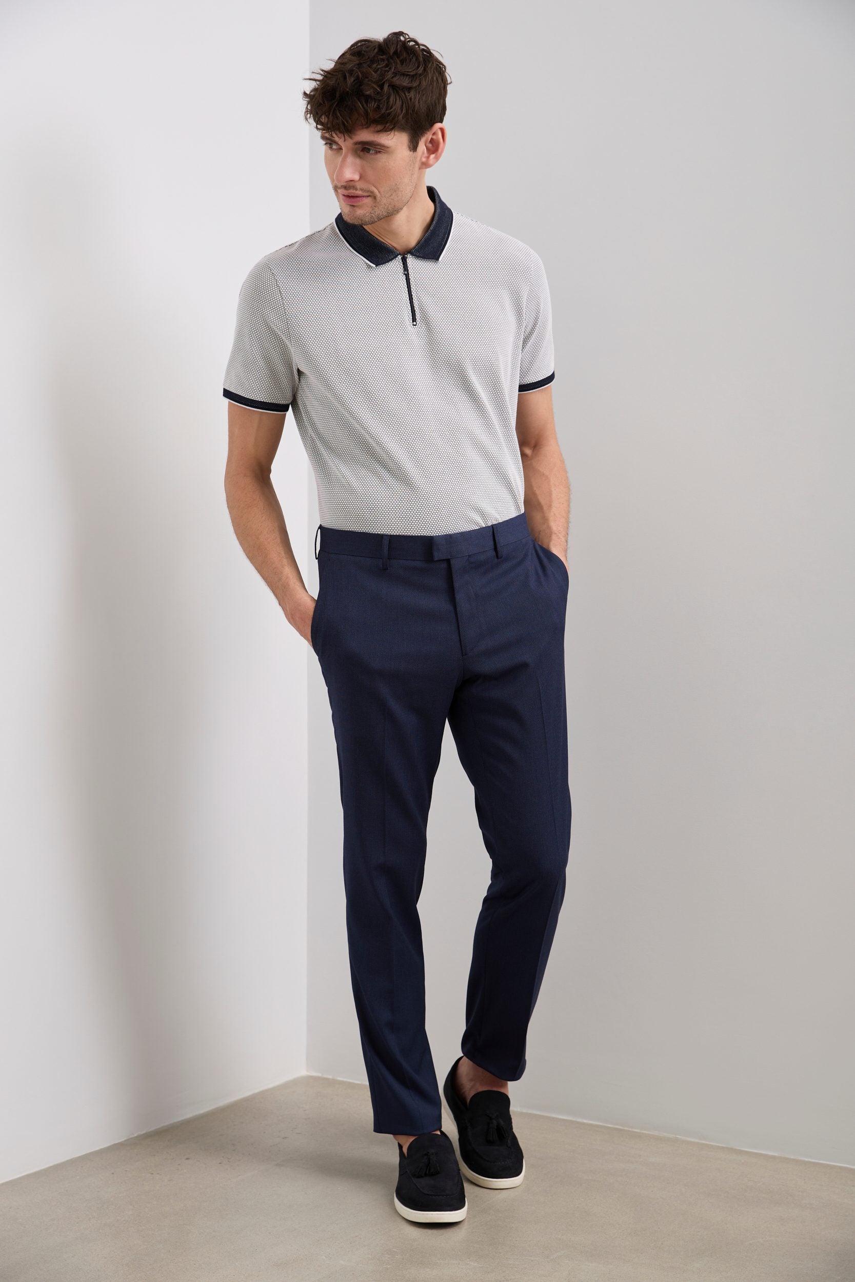 Pantalon coupe urbain texturé poches obliques