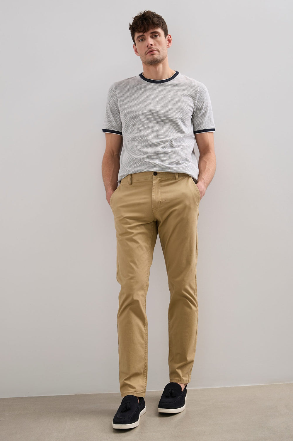 Chino coupe étroite