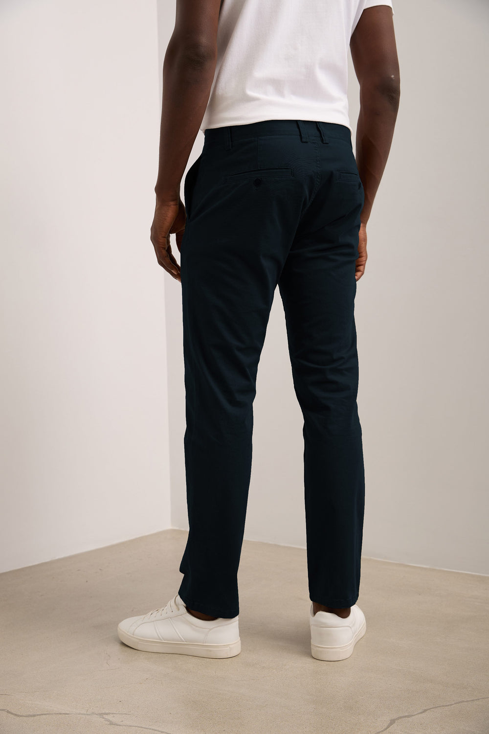 Chino coupe étroite