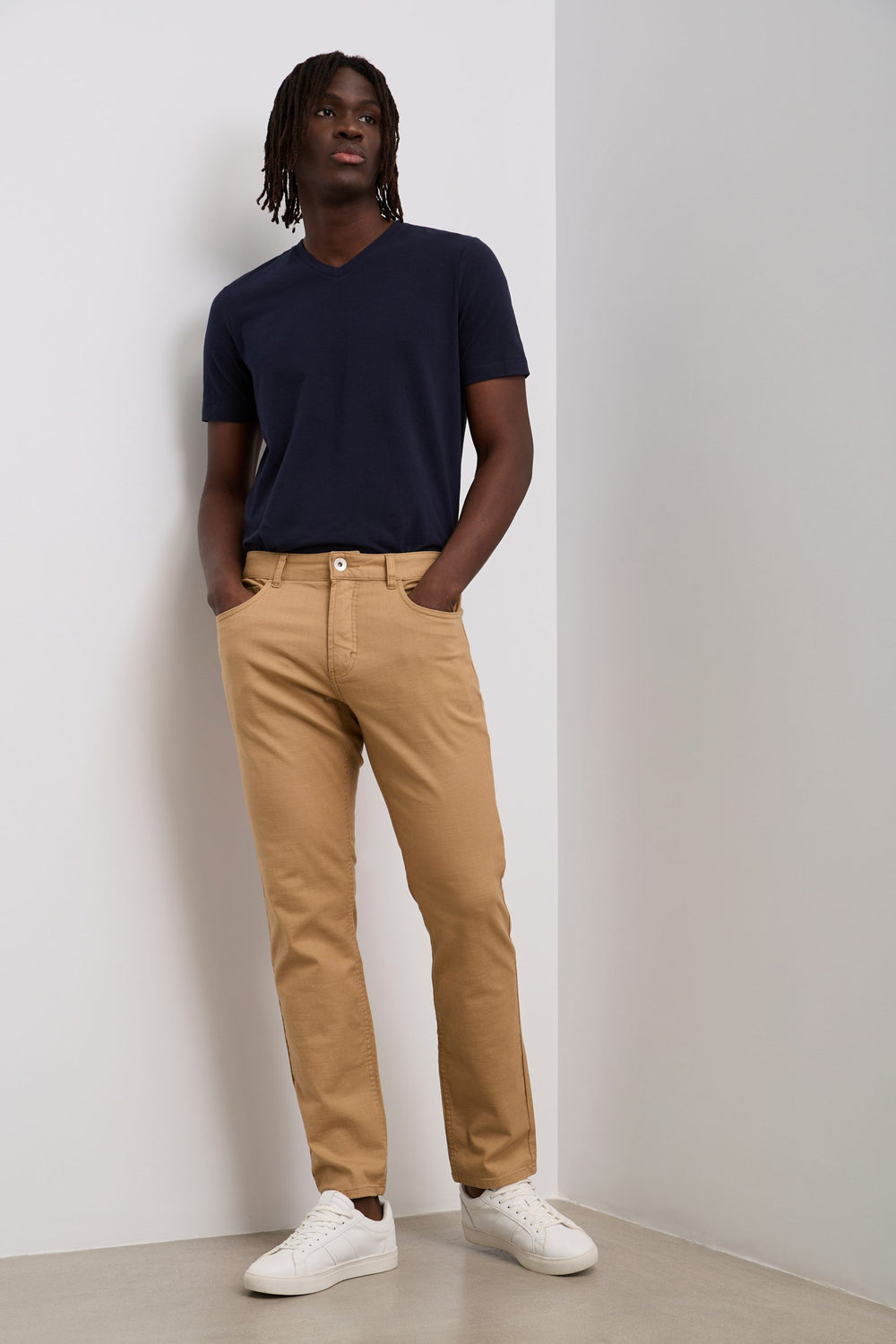 Pantalon texturé étroit cinq poches
