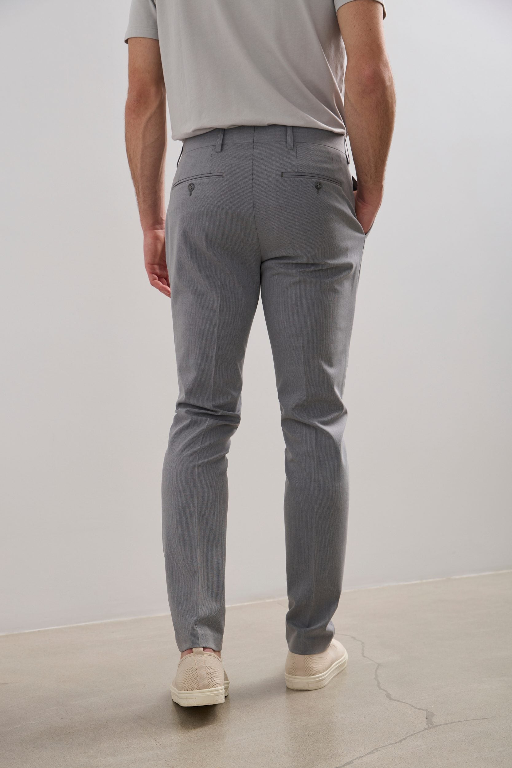 Pantalon étroit fines rayures