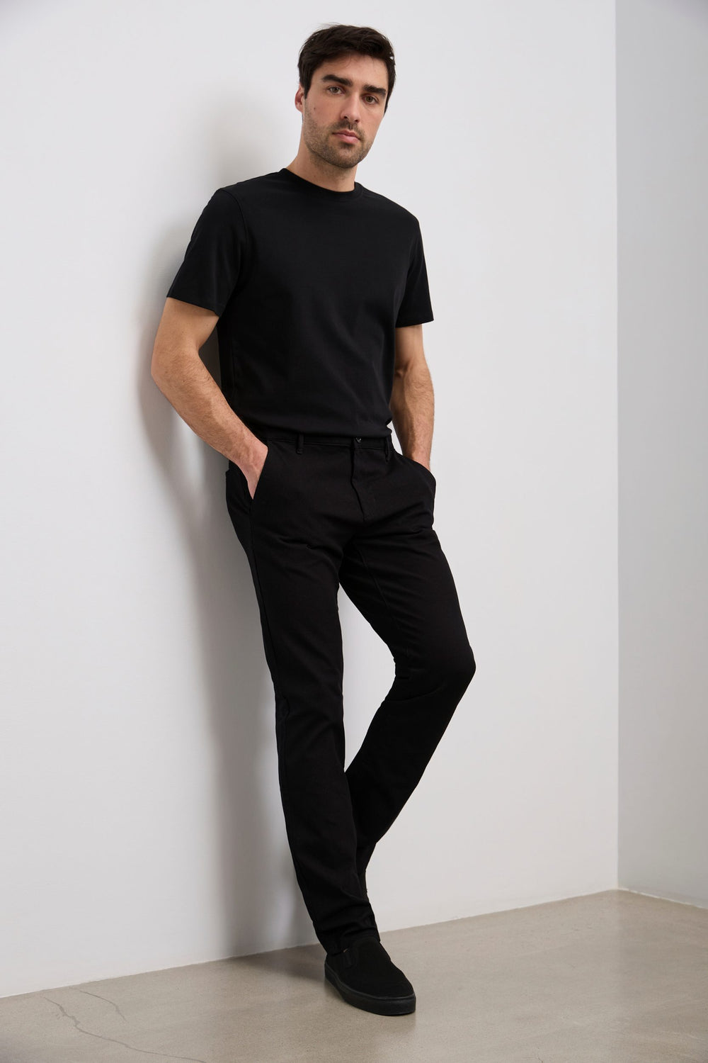Pantalon étroit stretch avec poches obliques