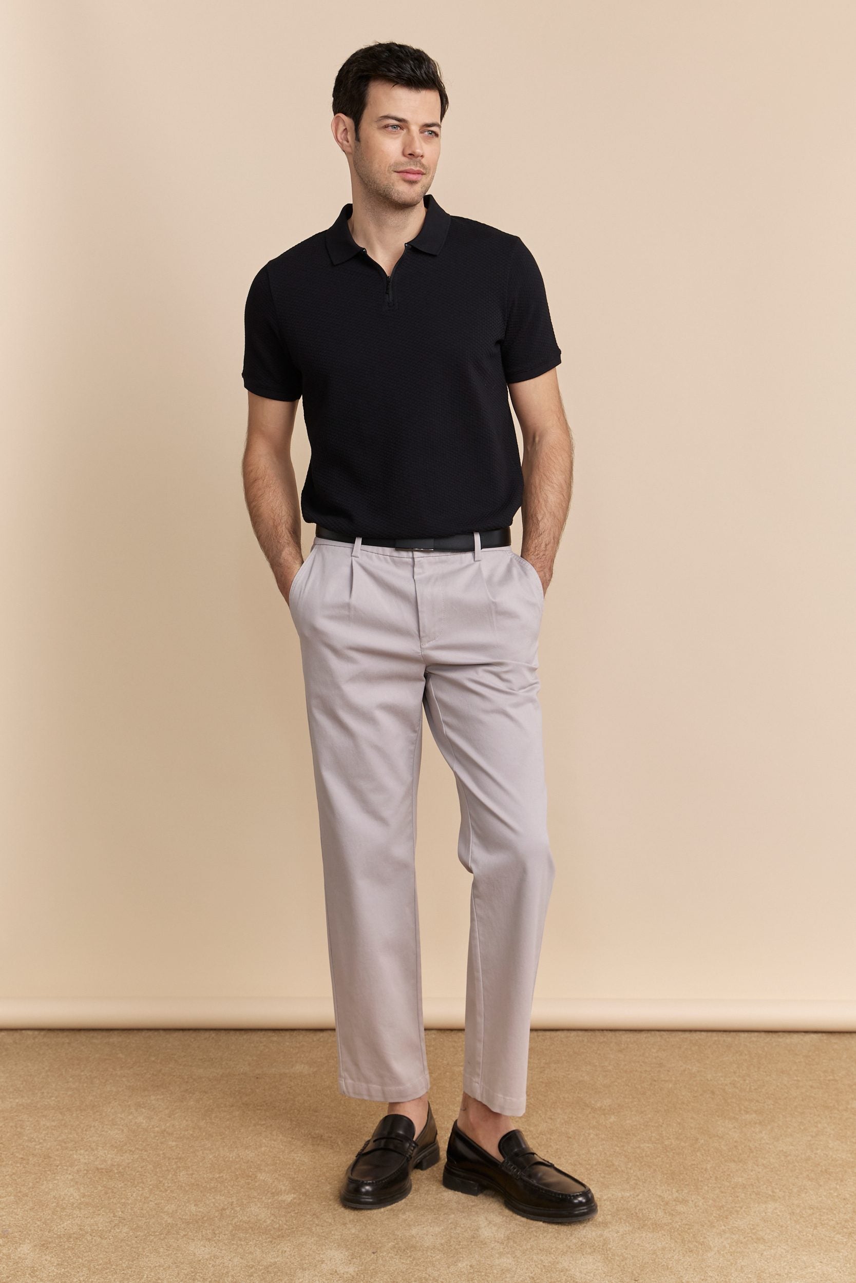 Pantalons à plis à côté élastique