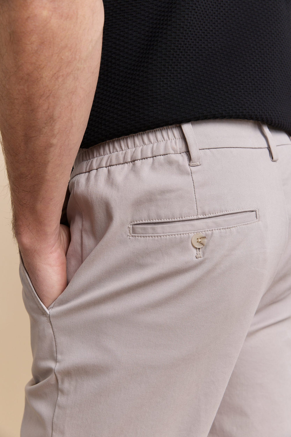 Pantalons à plis à côté élastique